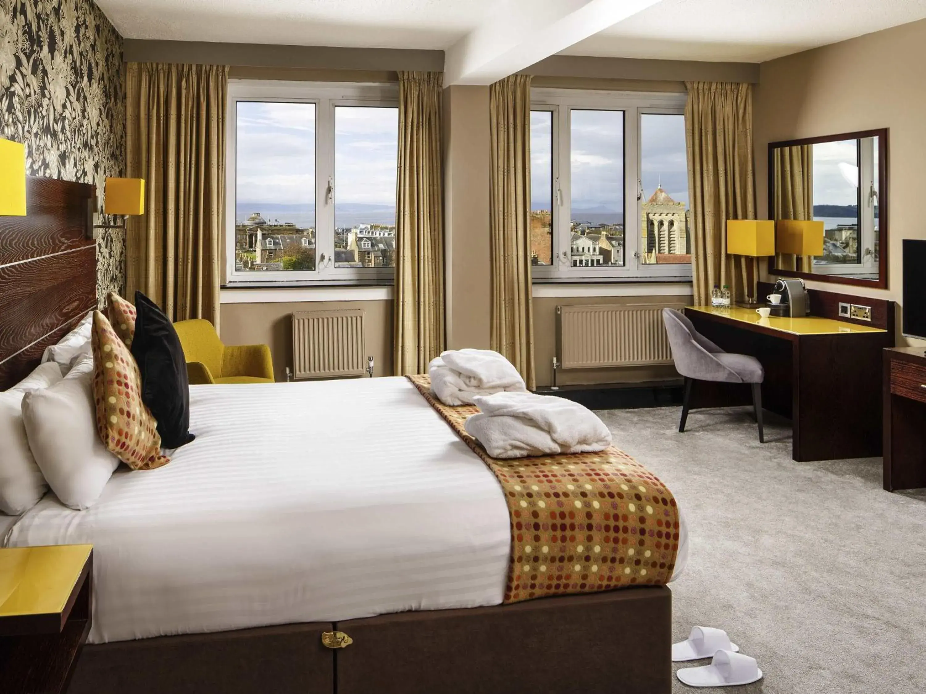 Privilege Double Room with Sea View in Mercure Ayr Hotel Privilege Double Room with Sea View in Mercure Ayr Hotel