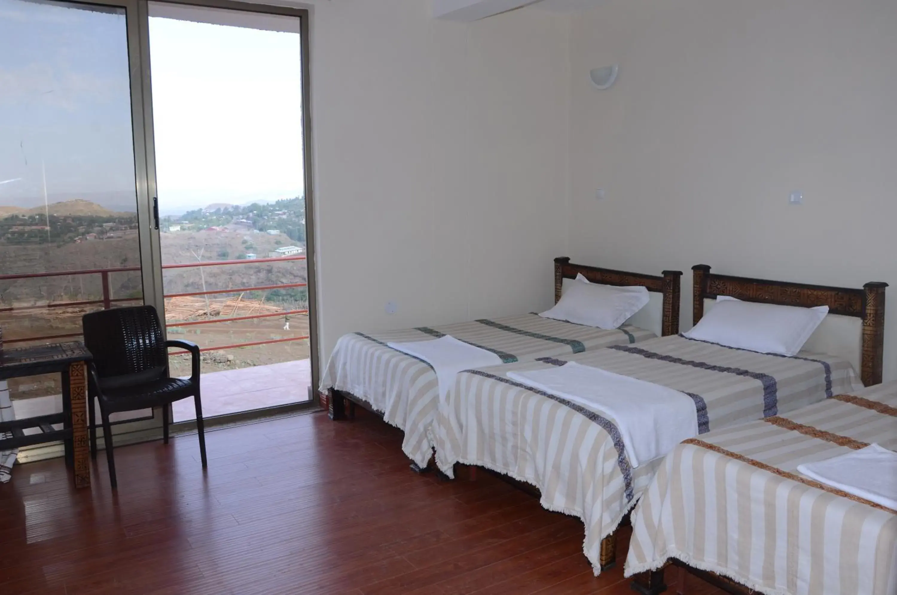 Triple Room with Mountain View in Zan-Seyoum Hotel - Lalibela Triple Room with Mountain View in Zan-Seyoum Hotel - Lalibela