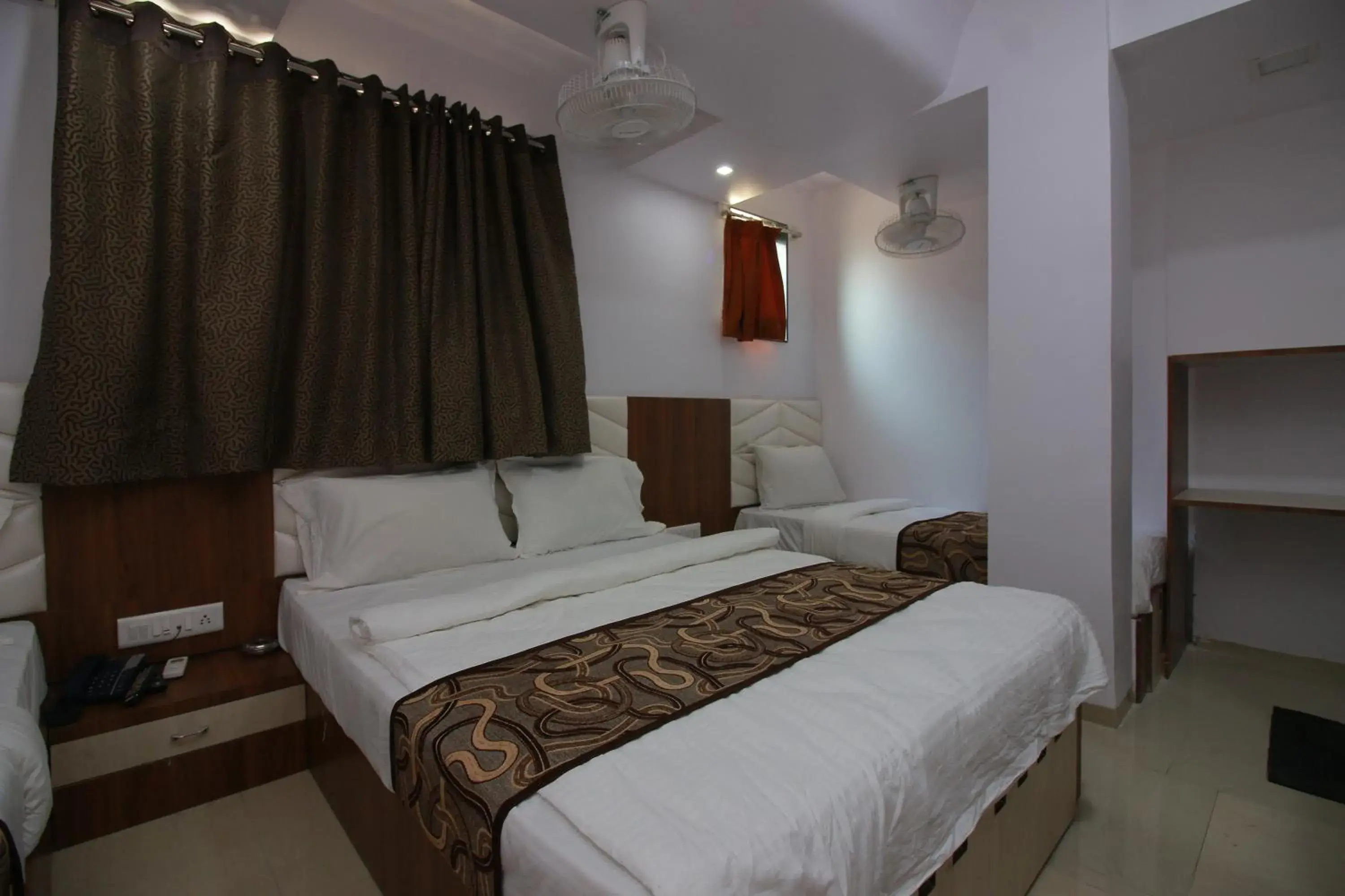 Quadruple Room in Hotel Apex Quadruple Room in Hotel Apex