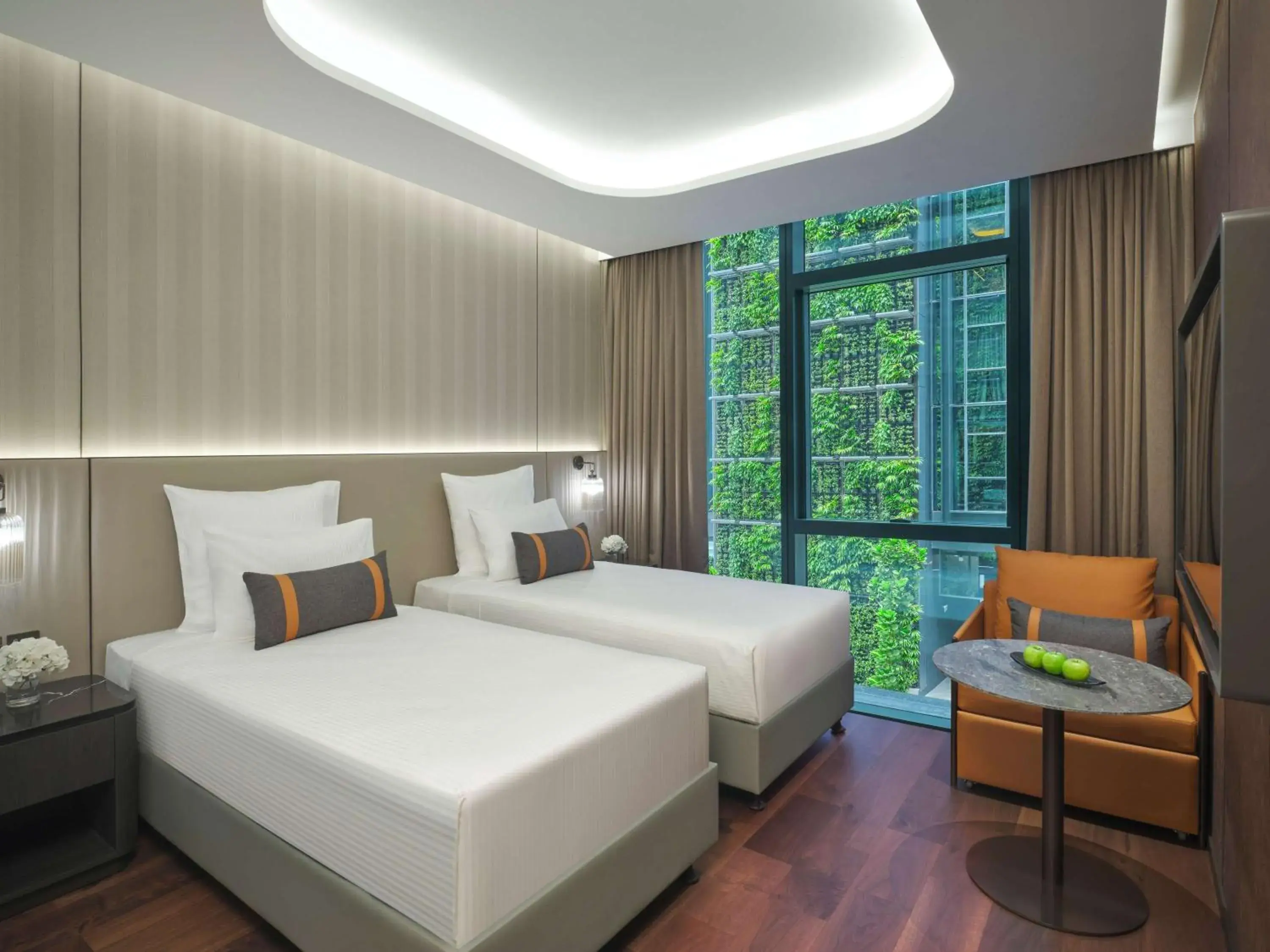 Executive Twin Room, Lounge Access, High Floor in Pullman Singapore Hill Street Executive Twin Room, Lounge Access, High Floor in Pullman Singapore Hill Street