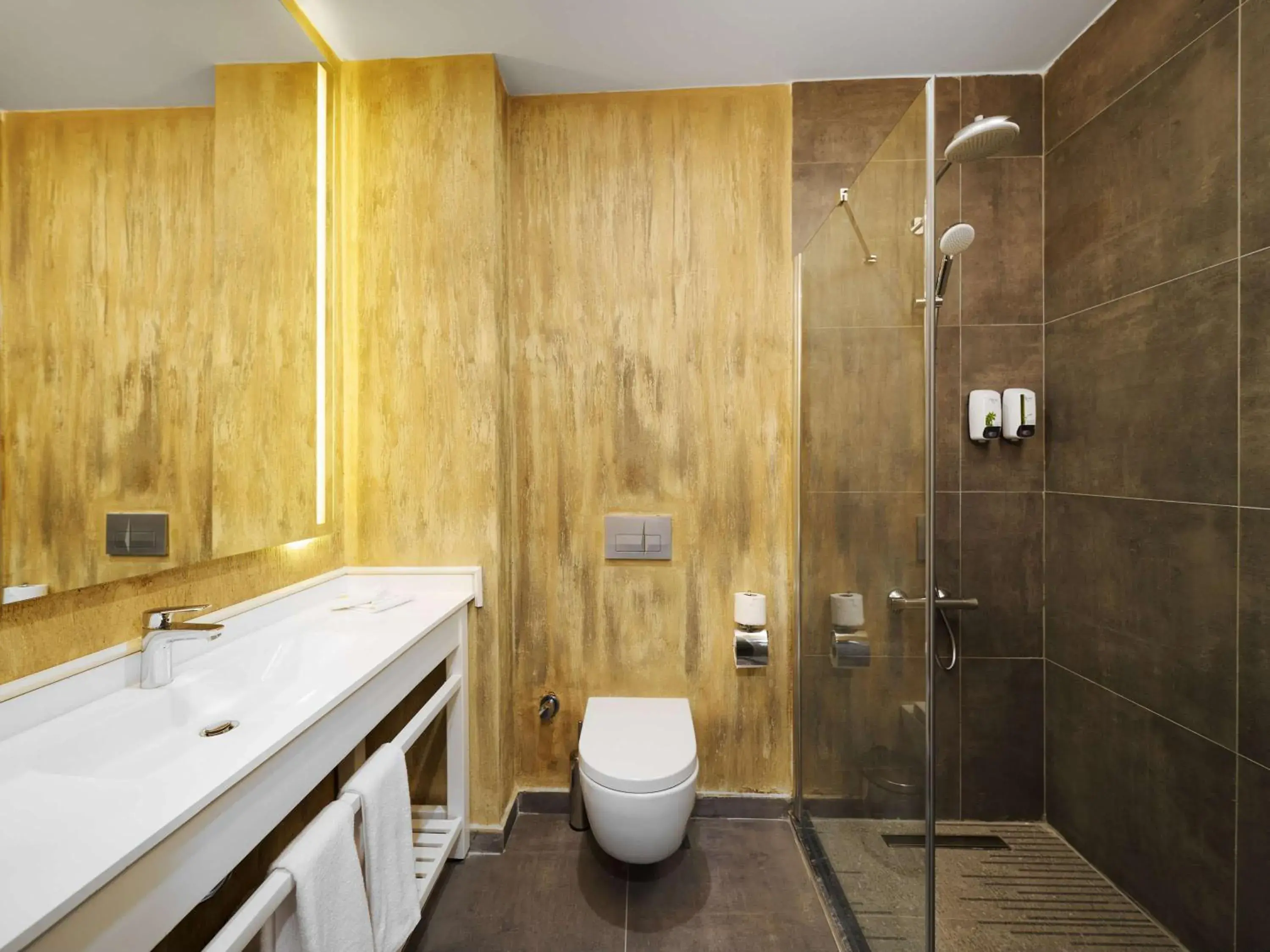 Executive King Room in Ibis Istanbul Airport Executive King Room in Ibis Istanbul Airport