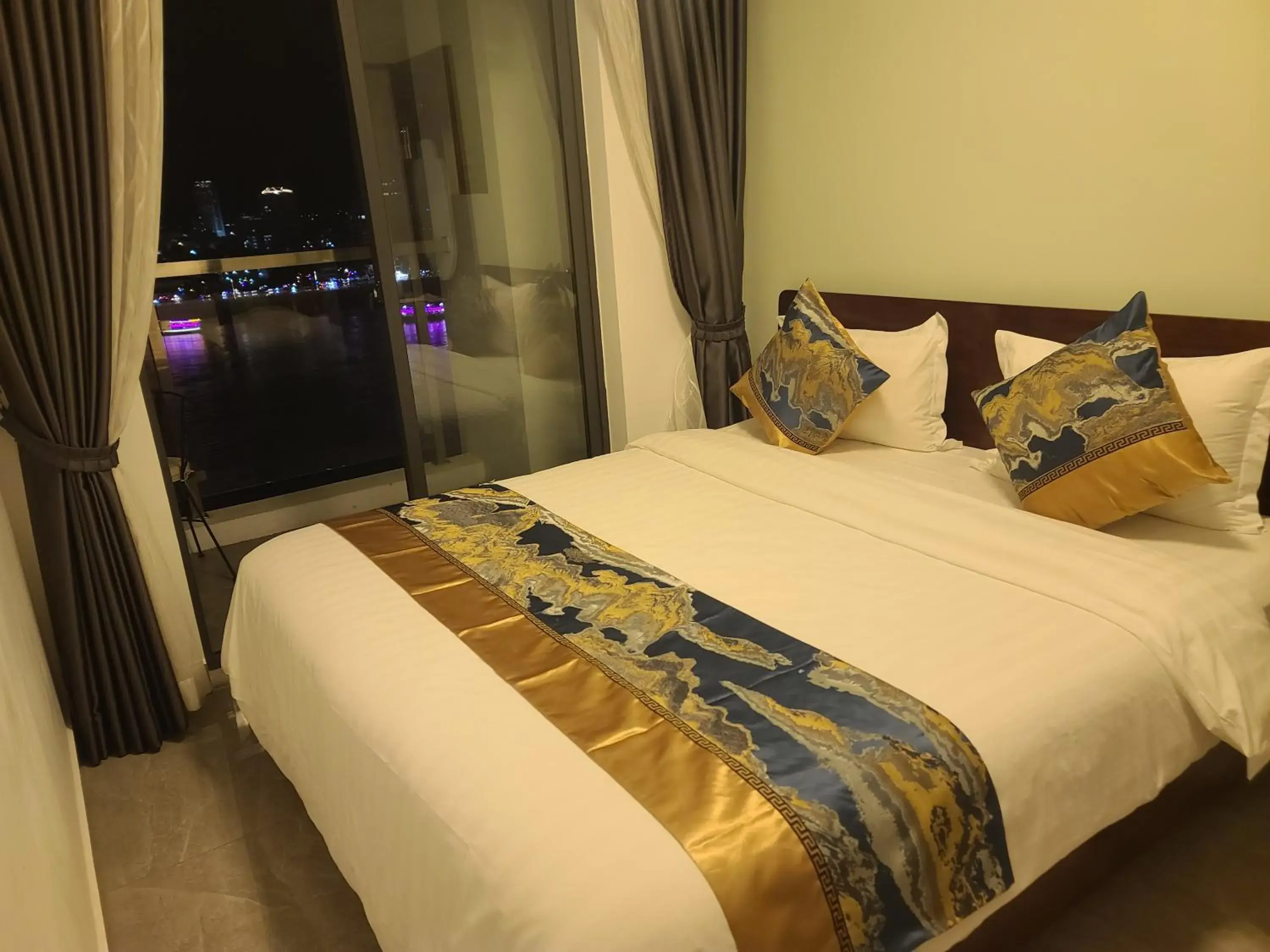 Family Room Balcony River View in M9 Kirirom Hotel Family Room Balcony River View in M9 Kirirom Hotel