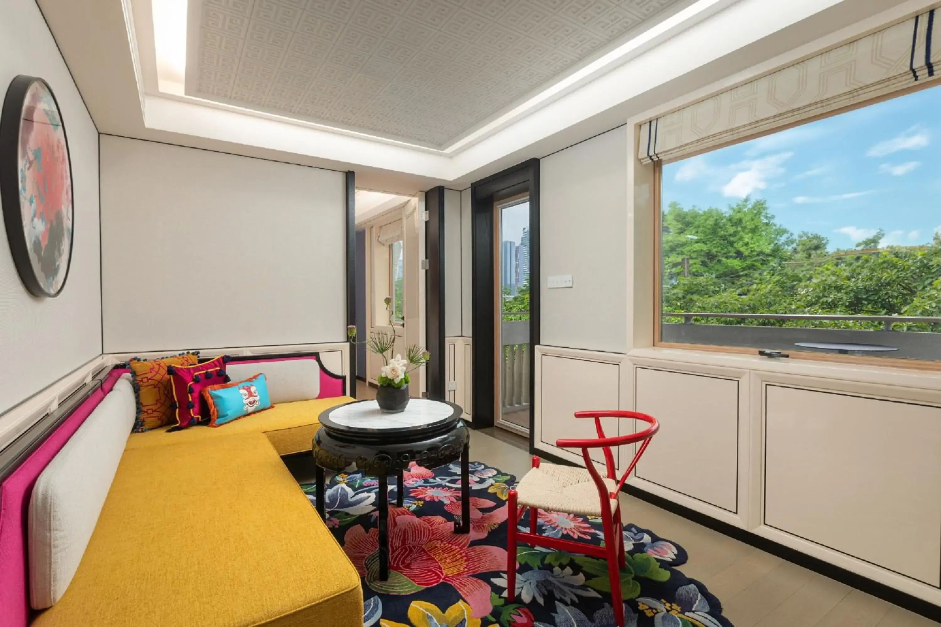 One-Bedroom King Suite with Balcony in Hotel Indigo Guangzhou Haixinsha by IHG - Free Shuttle Bus to Canton Fair Complex during Canton Fair period One-Bedroom King Suite with Balcony in Hotel Indigo Guangzhou Haixinsha by IHG - Free Shuttle Bus to Canton Fair Complex during Canton Fair period