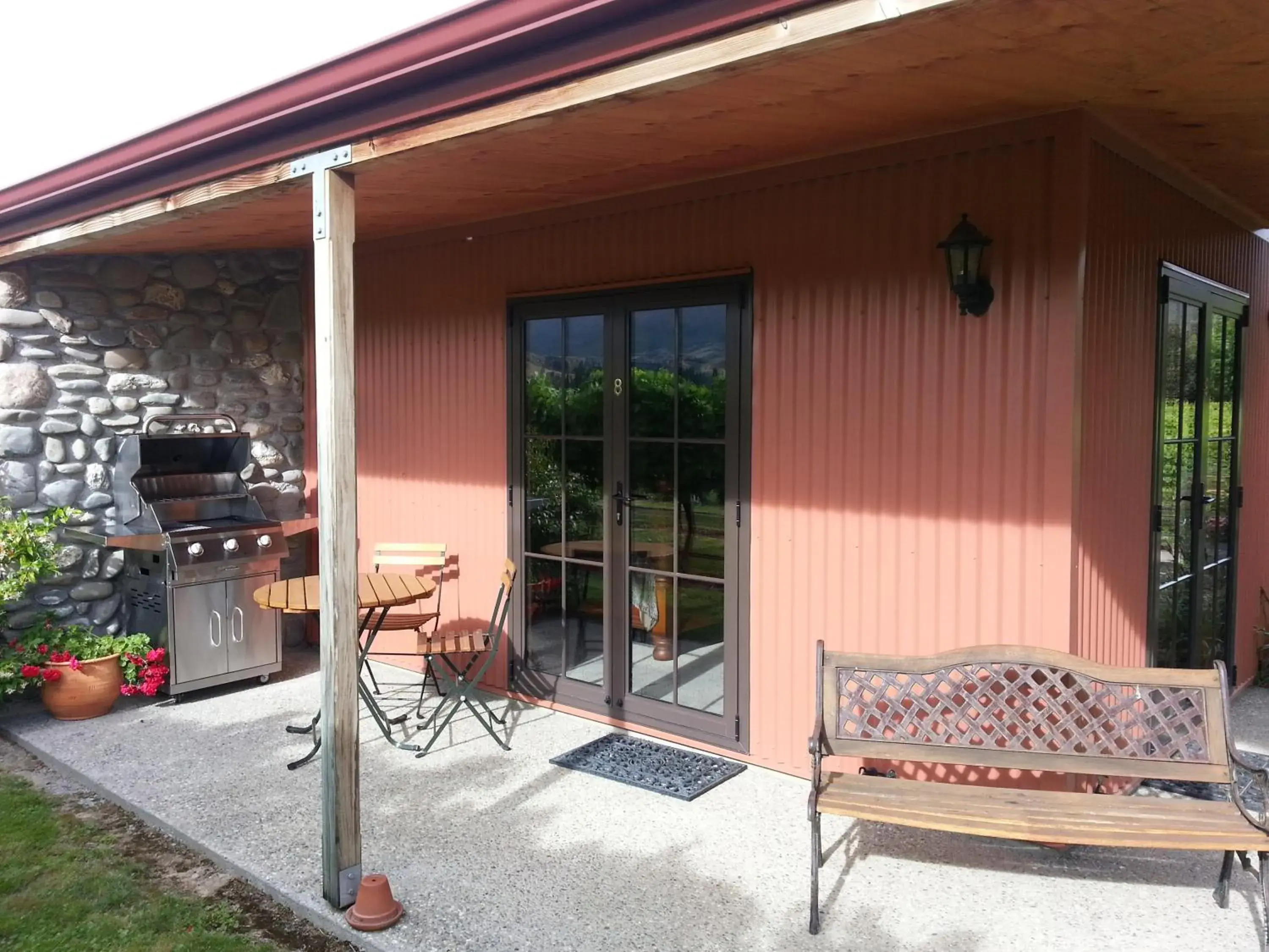 Deluxe King Suite in River Rock Estate Deluxe King Suite in River Rock Estate