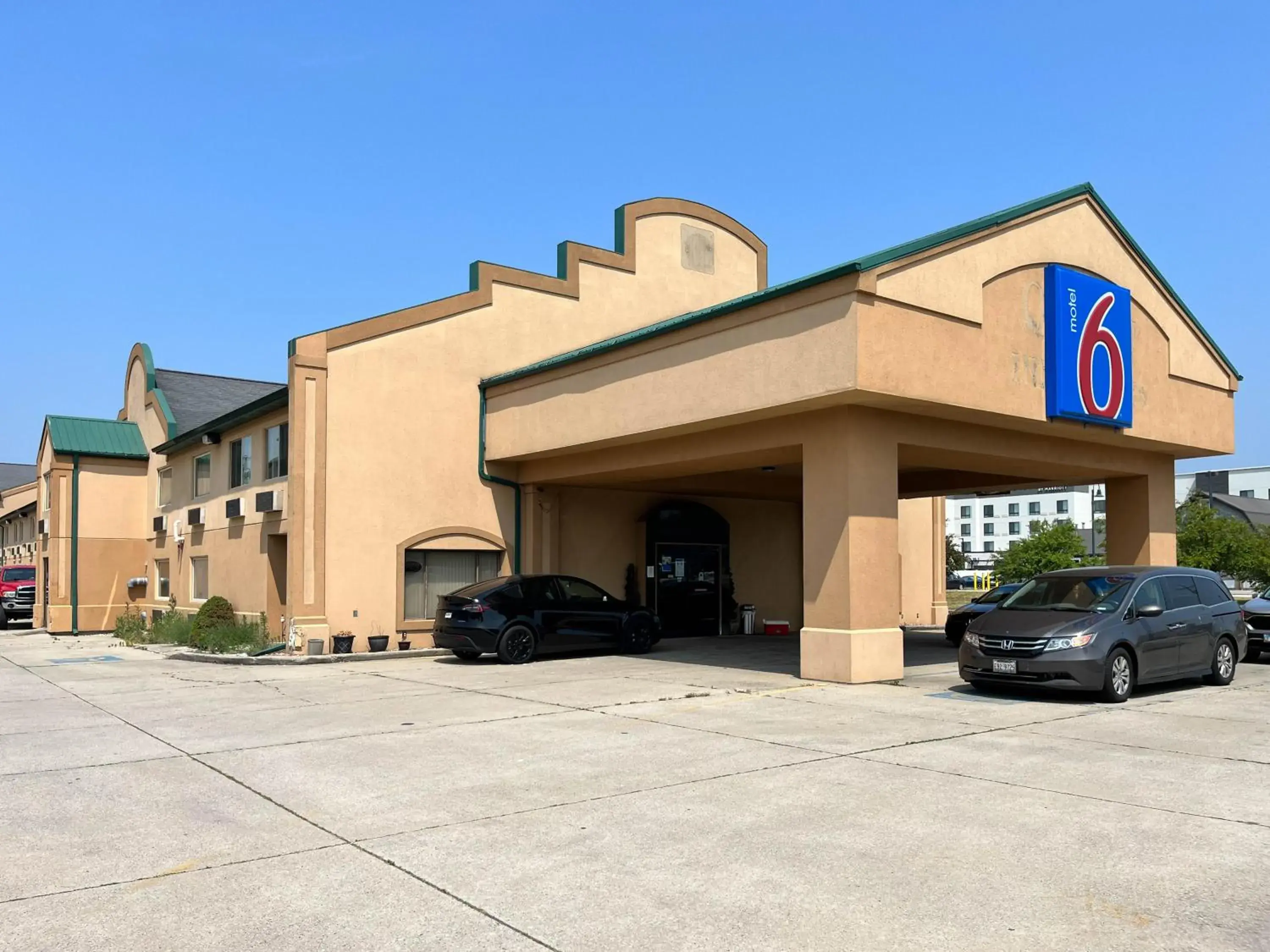 Studio 6 Elkhart, IN- Kitchenette Rooms Studio 6 Elkhart, IN- Kitchenette Rooms