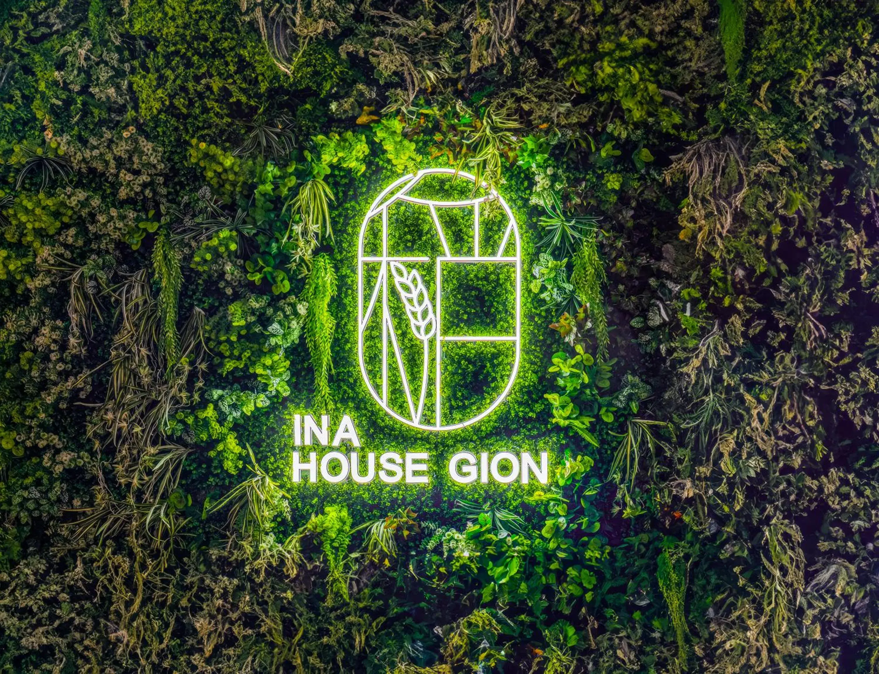 INA HOUSE GION INA HOUSE GION