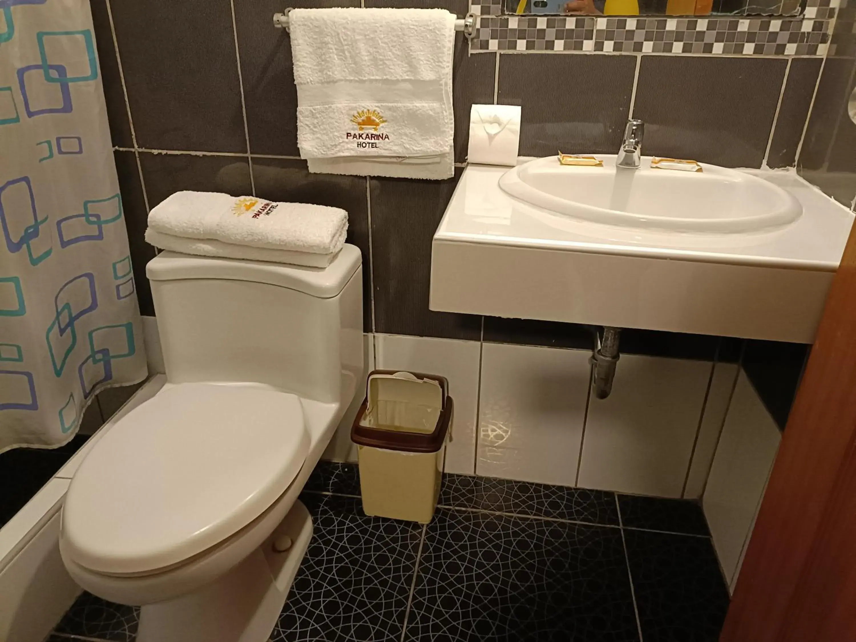 Standard Single Room with Shower in PAKARINA HOTEL Standard Single Room with Shower in PAKARINA HOTEL