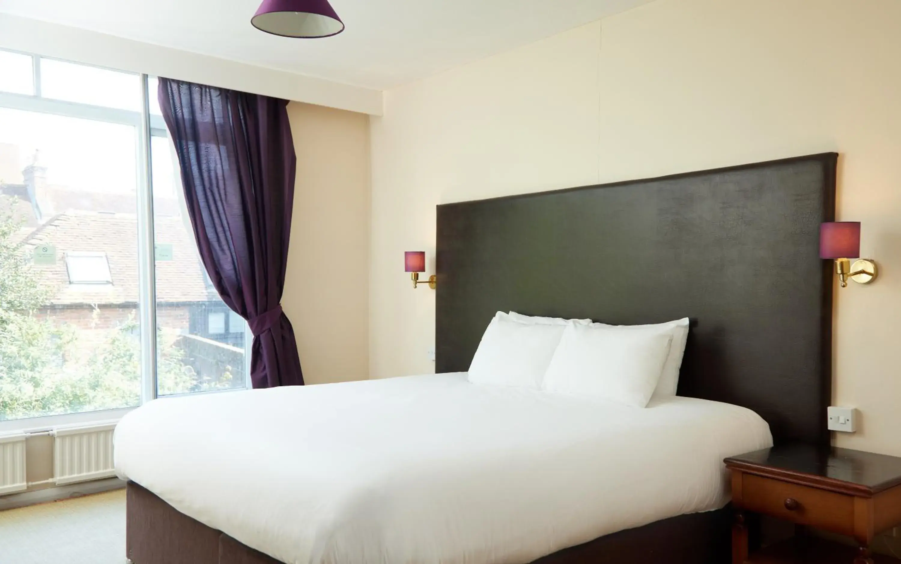 Double Room in Bear Hotel by Greene King Inns Double Room in Bear Hotel by Greene King Inns