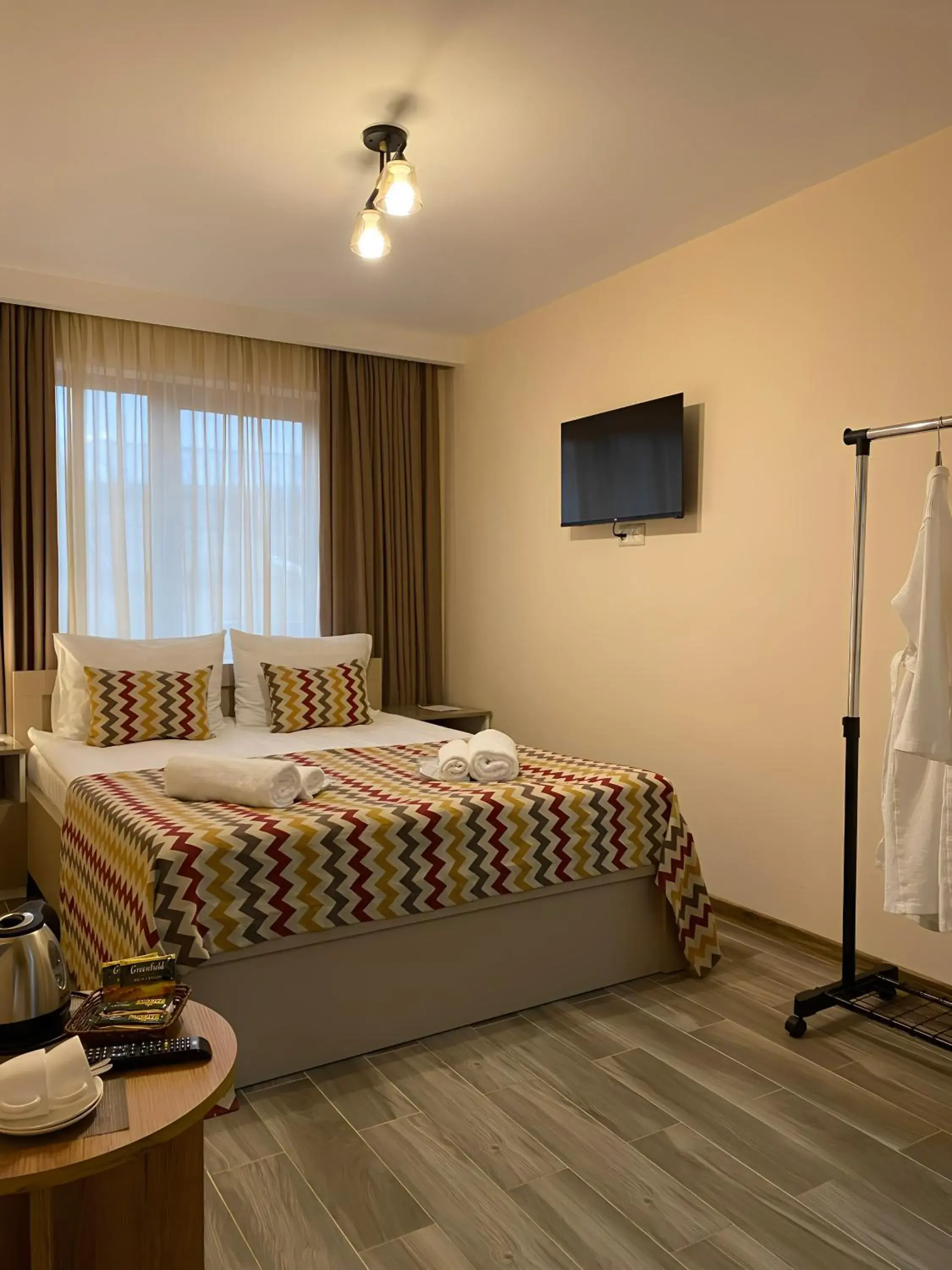 Small Double Room in Kera Rooms Small Double Room in Kera Rooms