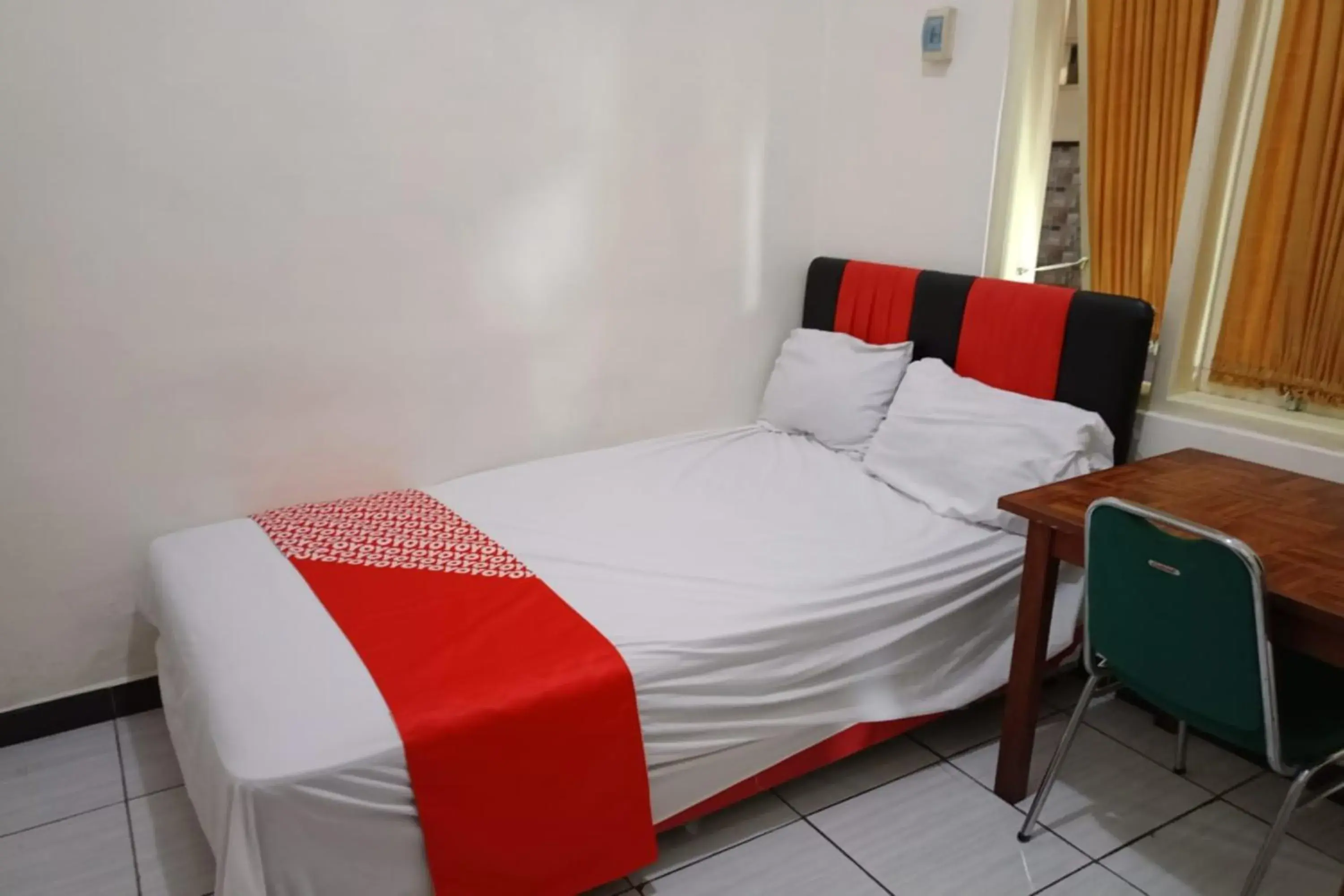 OYO Life 92785 Wisma Trubus Syariah OYO Life 92785 Wisma Trubus Syariah