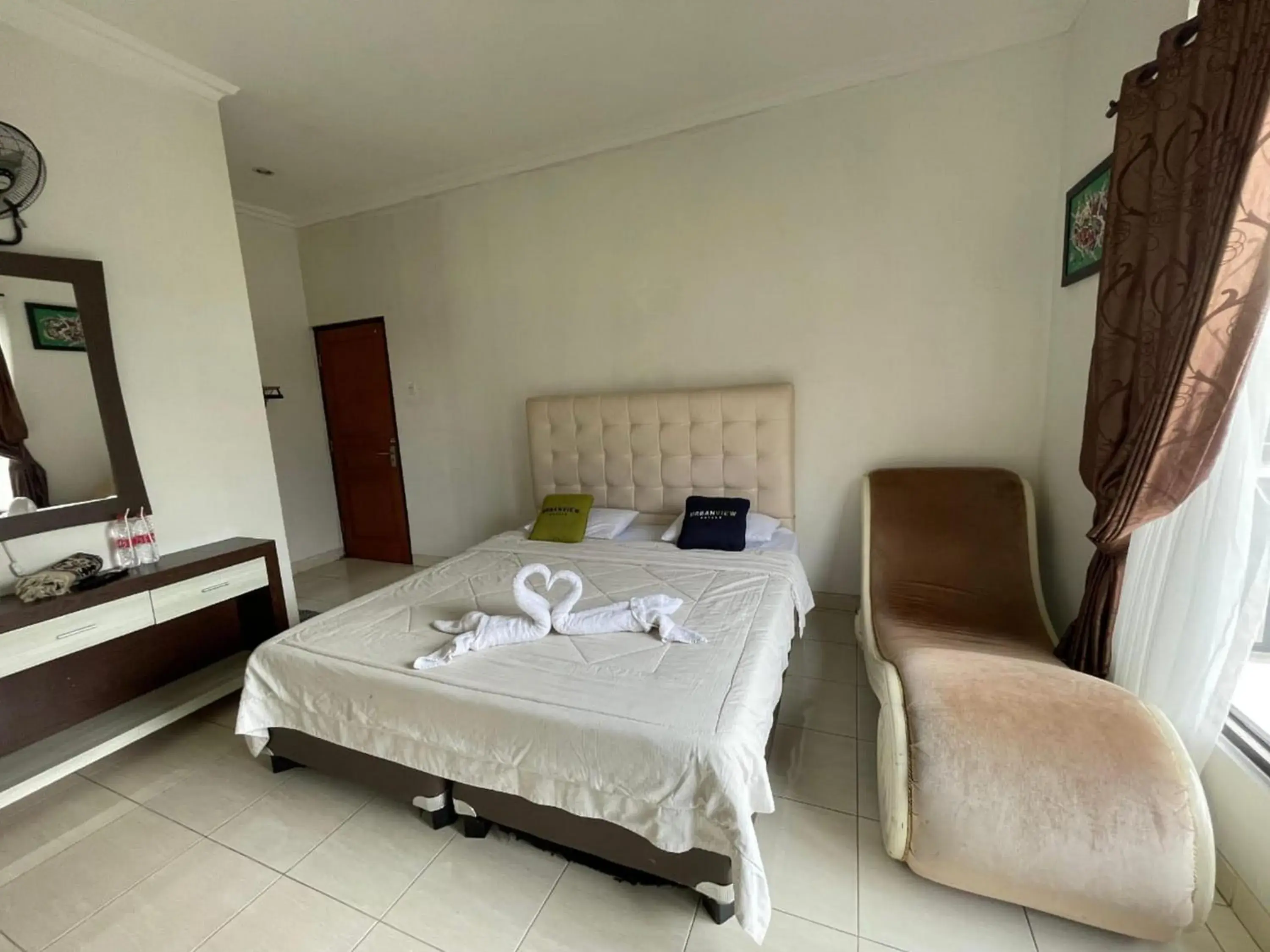 Executive Suite in Urbanview Resort Syariah Khansa Cisarua Puncak by RedDoorz Executive Suite in Urbanview Resort Syariah Khansa Cisarua Puncak by RedDoorz