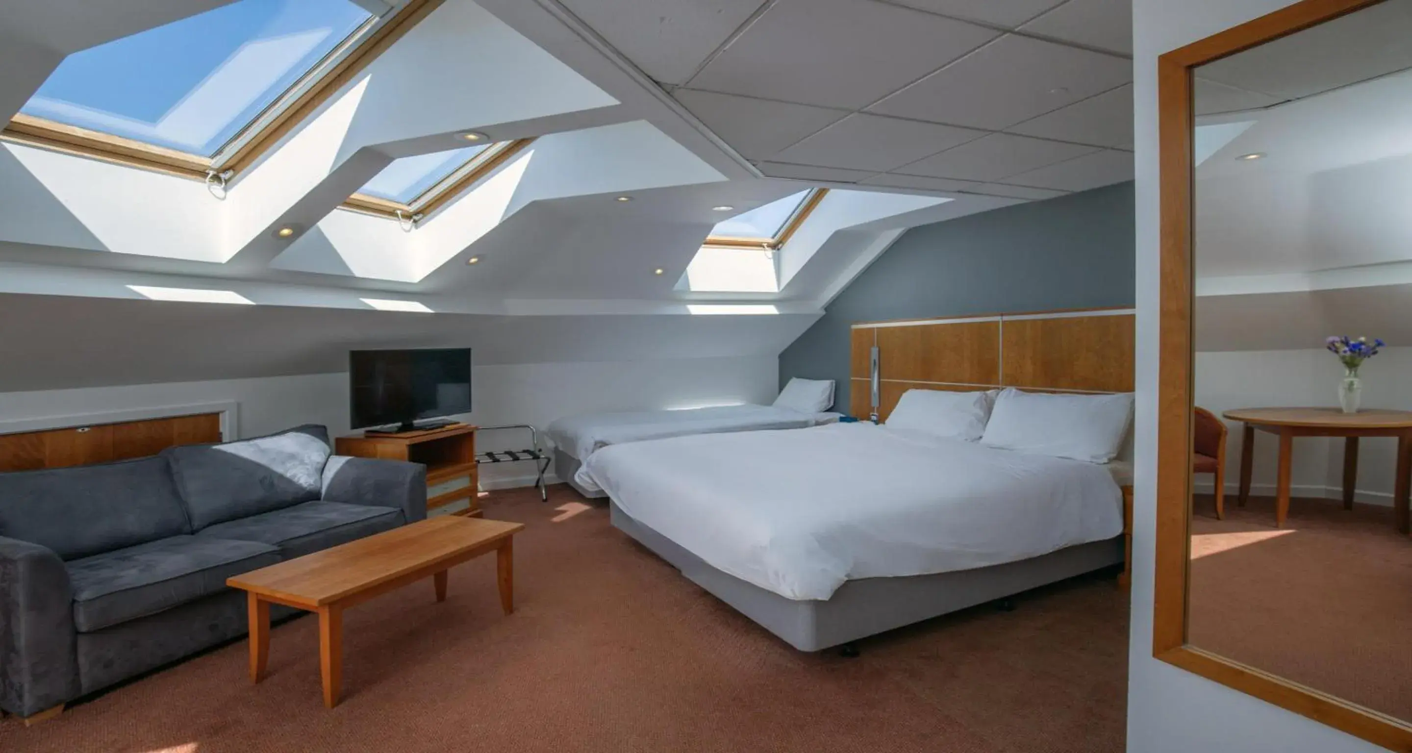 Executive Family Room in Derby Mickleover Hotel, BW Signature Collection Executive Family Room in Derby Mickleover Hotel, BW Signature Collection