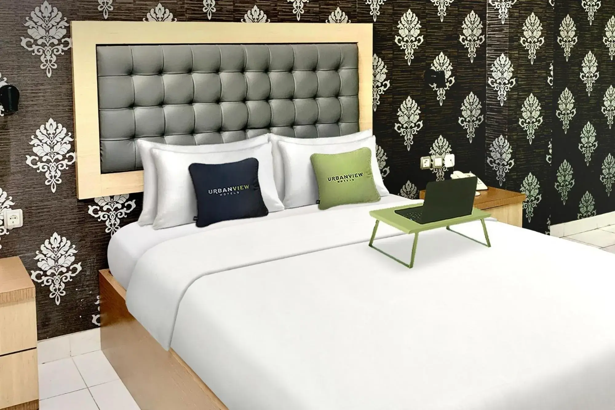 Deluxe King Room in Urbanview Hotel Niraz Syariah Banjarmasin by RedDoorz Deluxe King Room in Urbanview Hotel Niraz Syariah Banjarmasin by RedDoorz