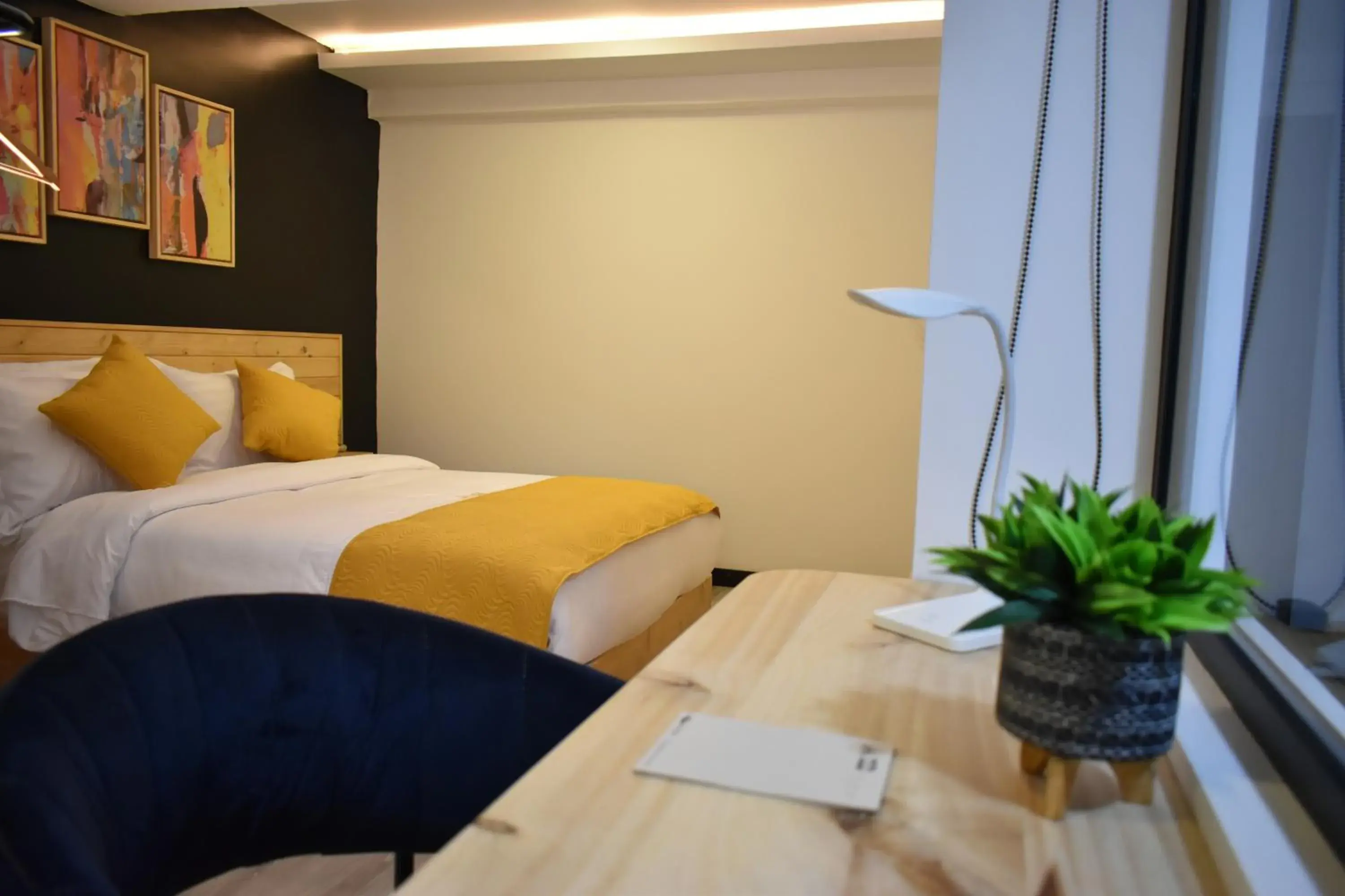 Budget Double Room in Hotel Vaway Budget Double Room in Hotel Vaway