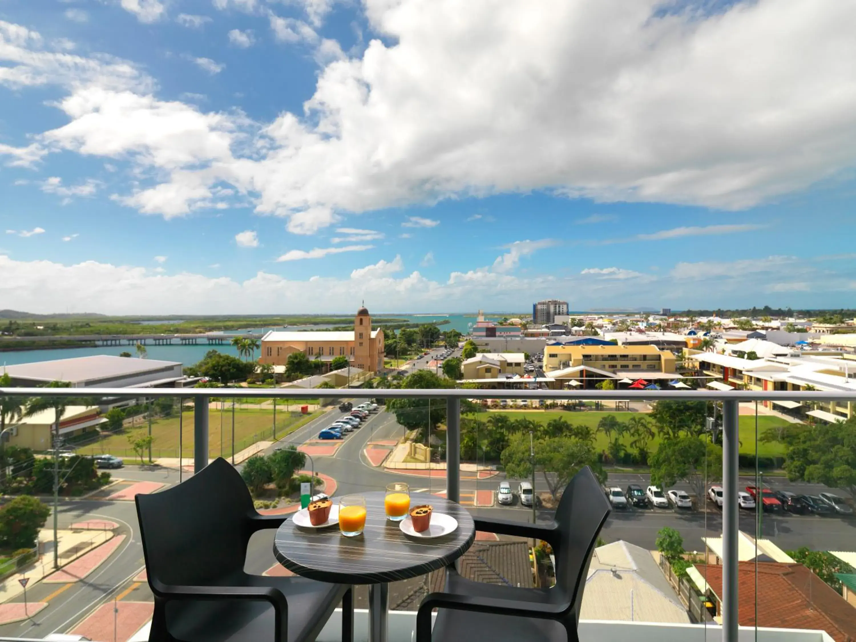 Executive One-Bedroom Apartment - single occupancy in Oaks Mackay Rivermarque Hotel Executive One-Bedroom Apartment - single occupancy in Oaks Mackay Rivermarque Hotel