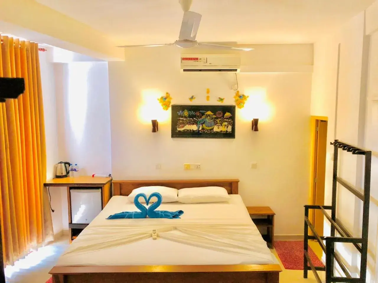 Standard Double Room in Mirissa Beach Inn Standard Double Room in Mirissa Beach Inn