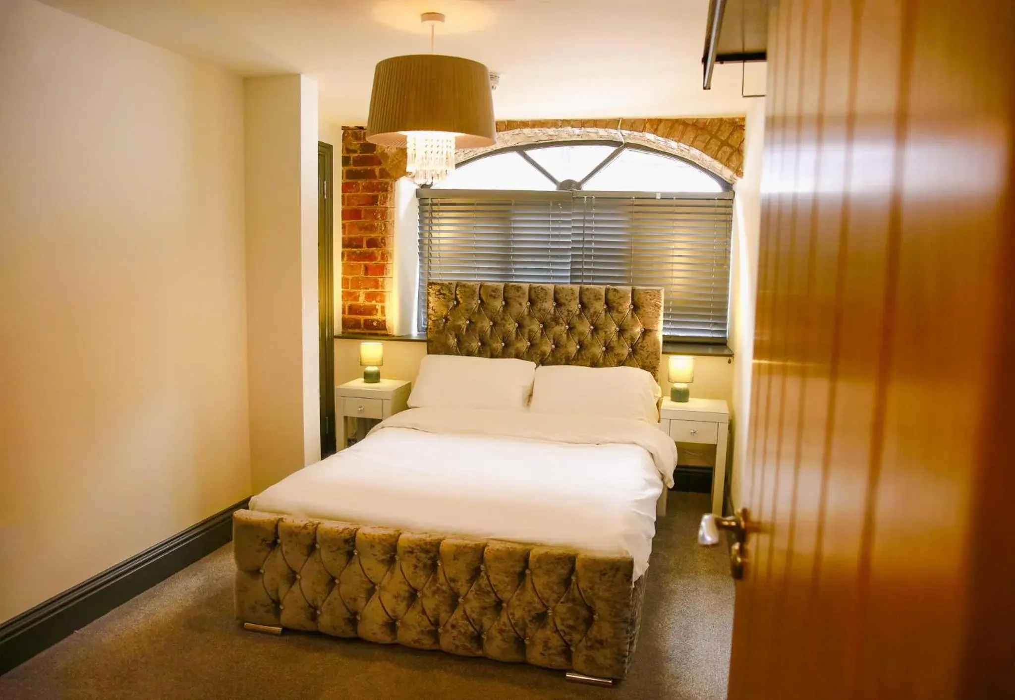 Deluxe Double Room in The George Wright Boutique Hotel, Bar & Restaurant Deluxe Double Room in The George Wright Boutique Hotel, Bar & Restaurant