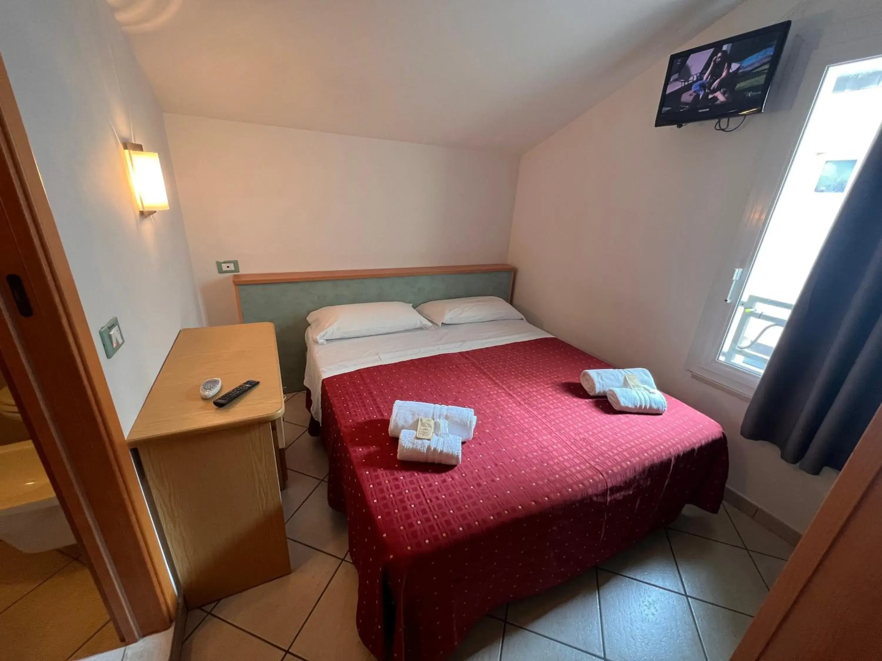 Small Double Room in Hotel Villa Tina Small Double Room in Hotel Villa Tina