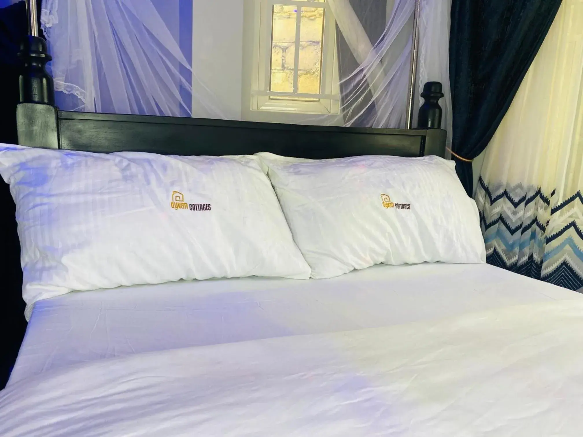 Dyvan Lounge & Cottages Dyvan Lounge & Cottages