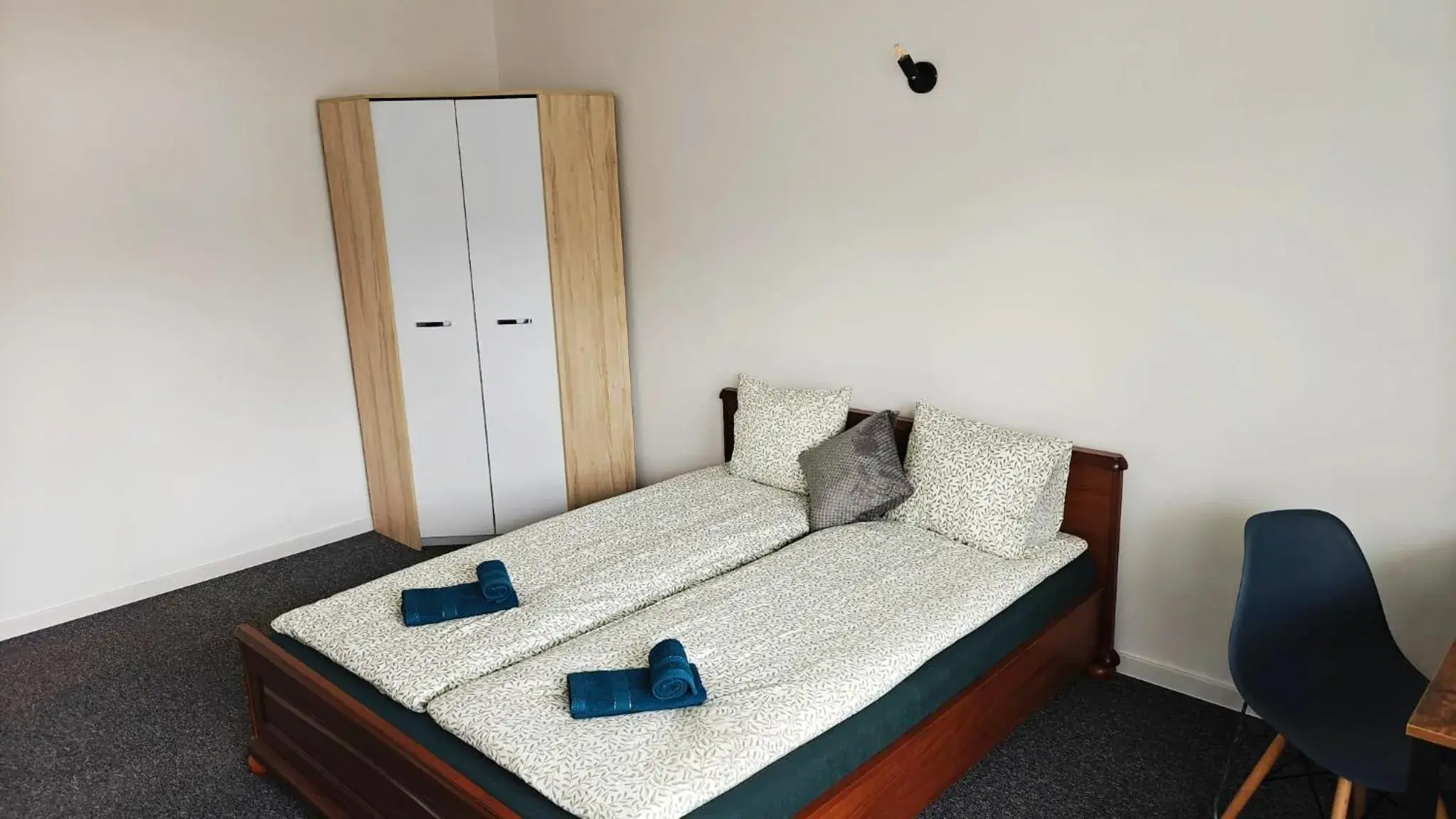 Double Room with Shared Bathroom in TK Apartamenty I Pokoje Double Room with Shared Bathroom in TK Apartamenty I Pokoje