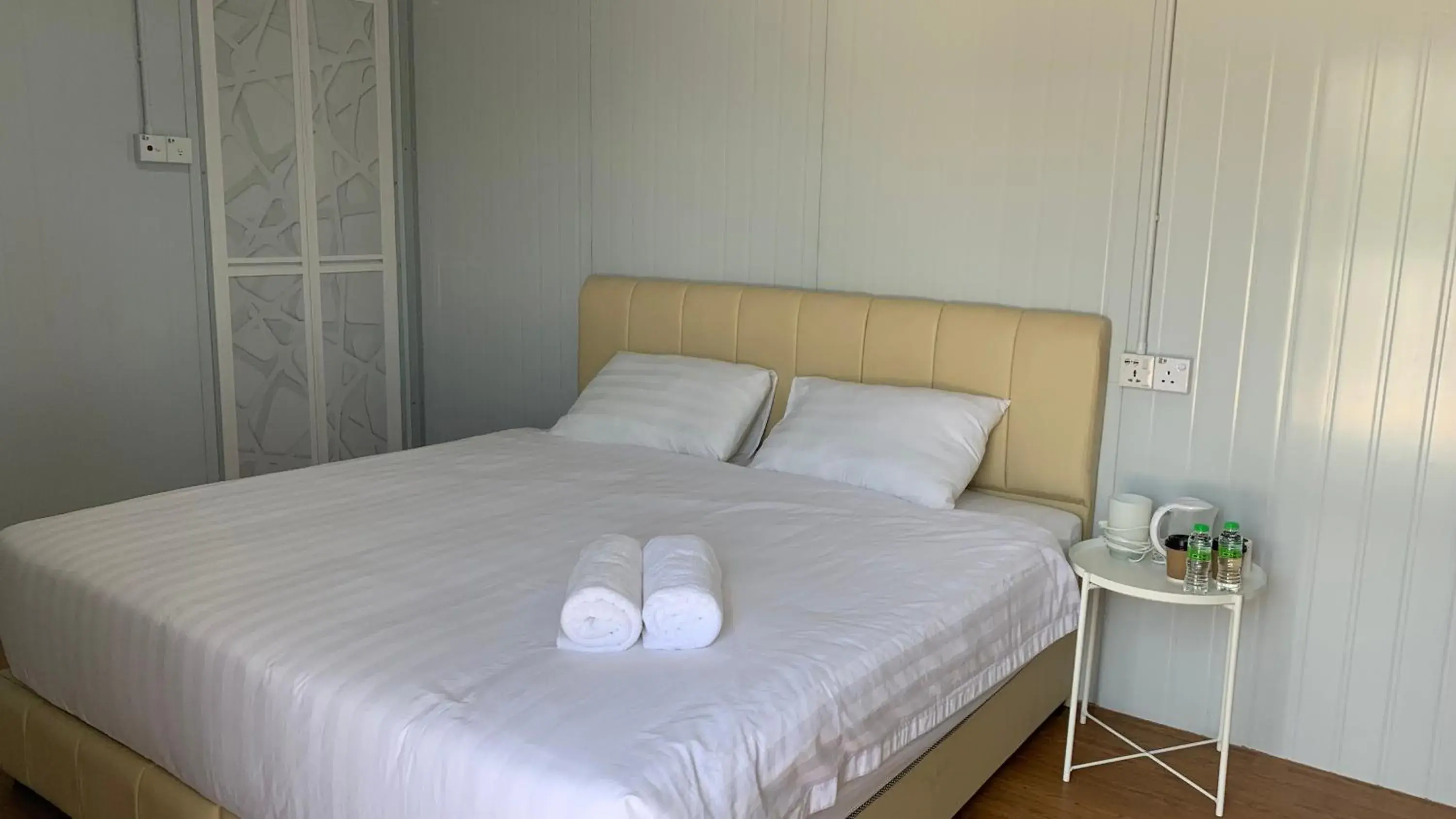 King Room with Balcony in Meraga Cinta Kijal King Room with Balcony in Meraga Cinta Kijal