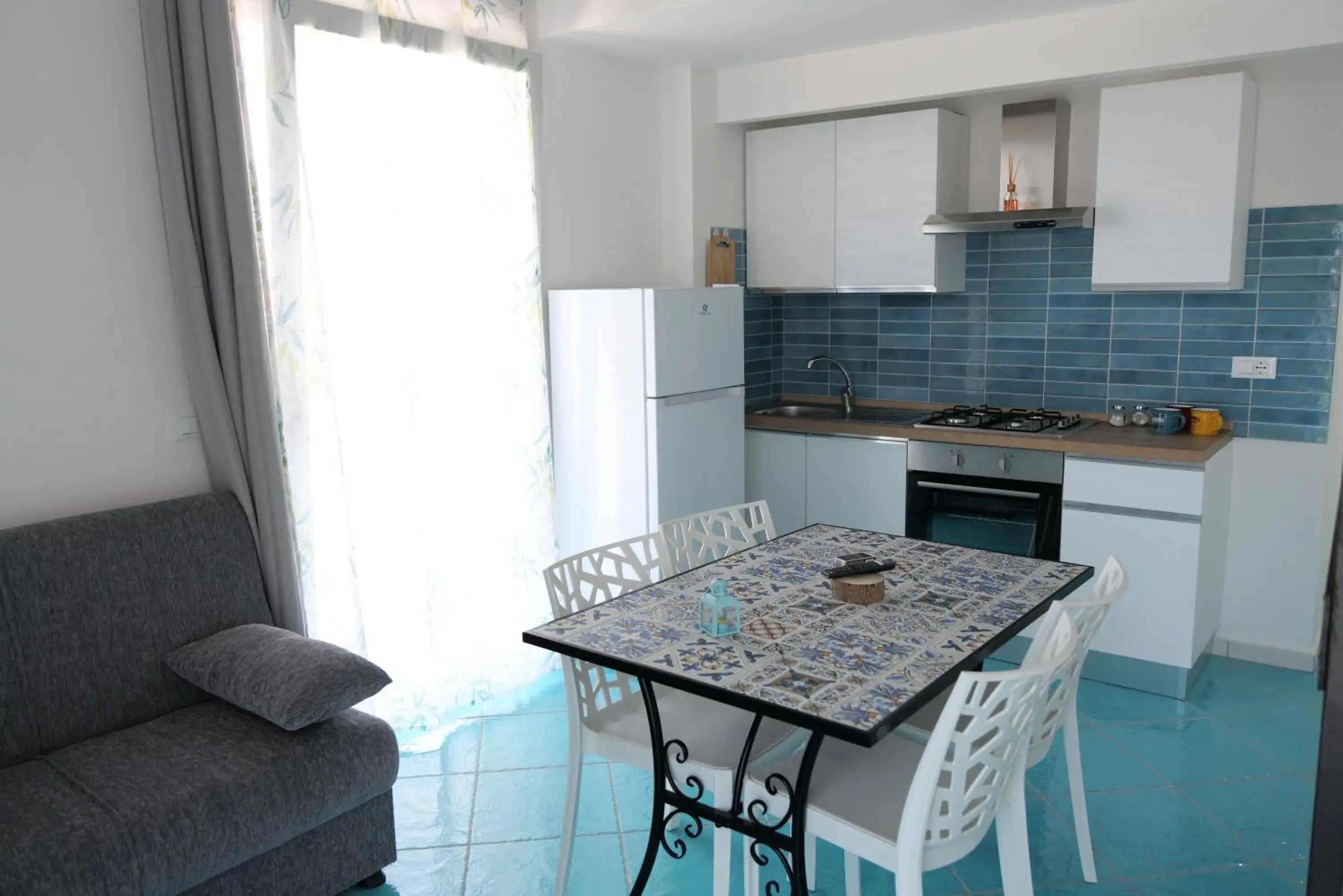 Superior Apartment in Antico Palazzo del Corso by Home Dardano Superior Apartment in Antico Palazzo del Corso by Home Dardano