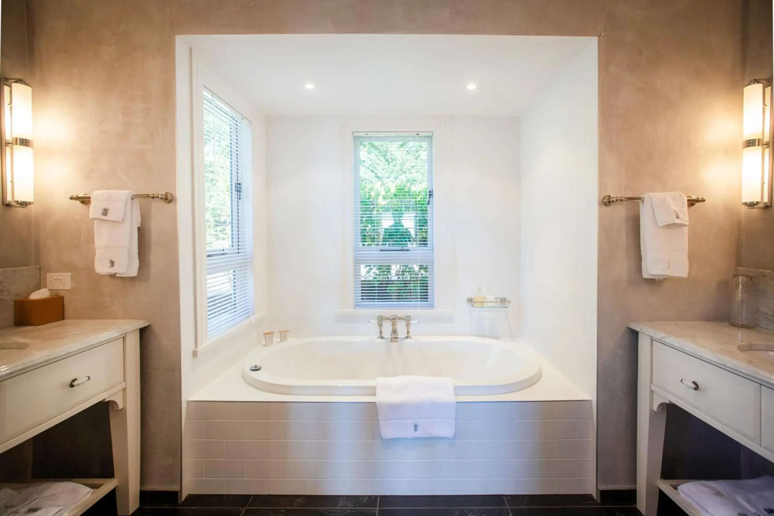 Deluxe Suite in Pihopa Retreat Deluxe Suite in Pihopa Retreat