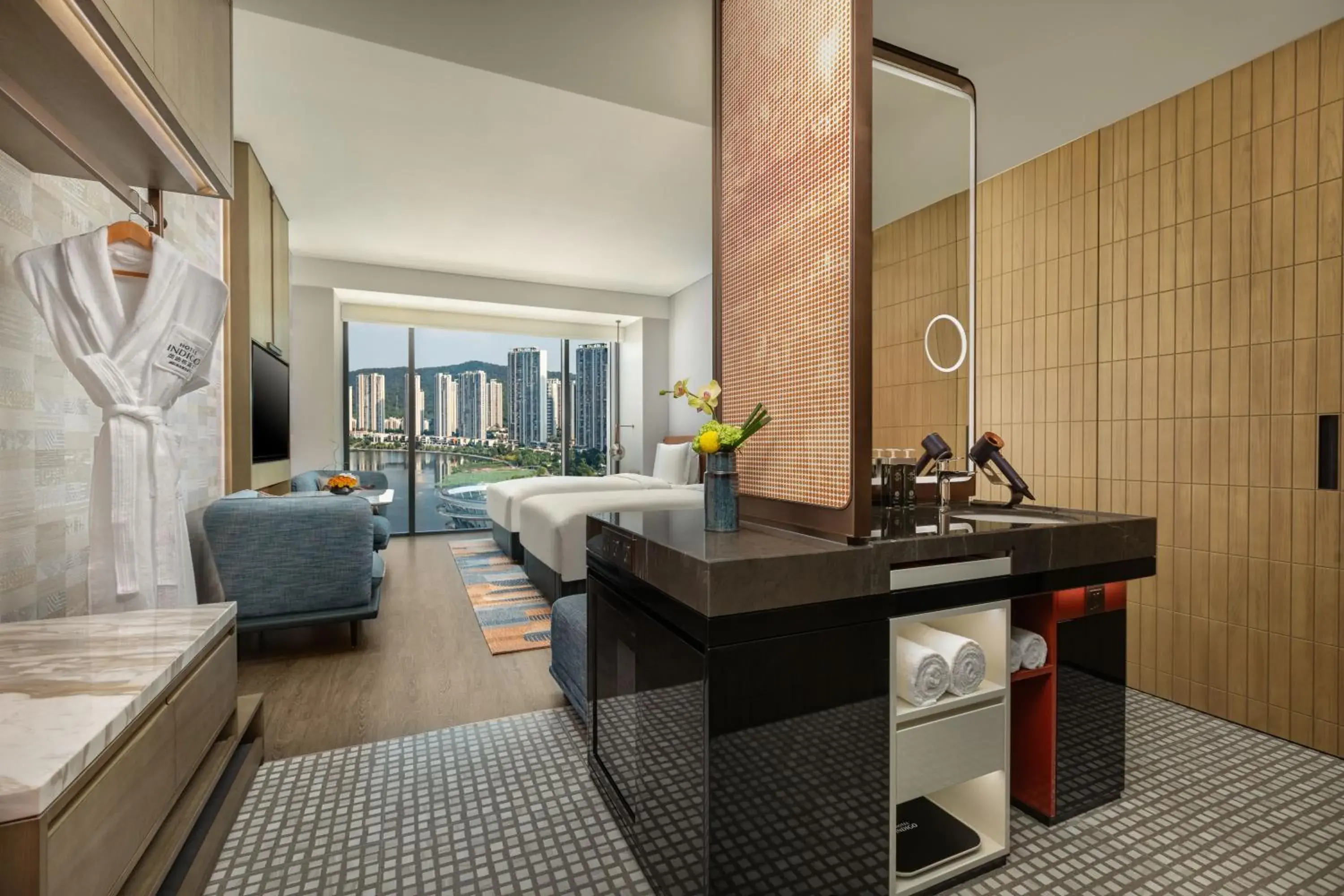 Premium Double Room with Two Double Beds and Lake View in Hotel Indigo Changsha Meixi Lake Premium Double Room with Two Double Beds and Lake View in Hotel Indigo Changsha Meixi Lake