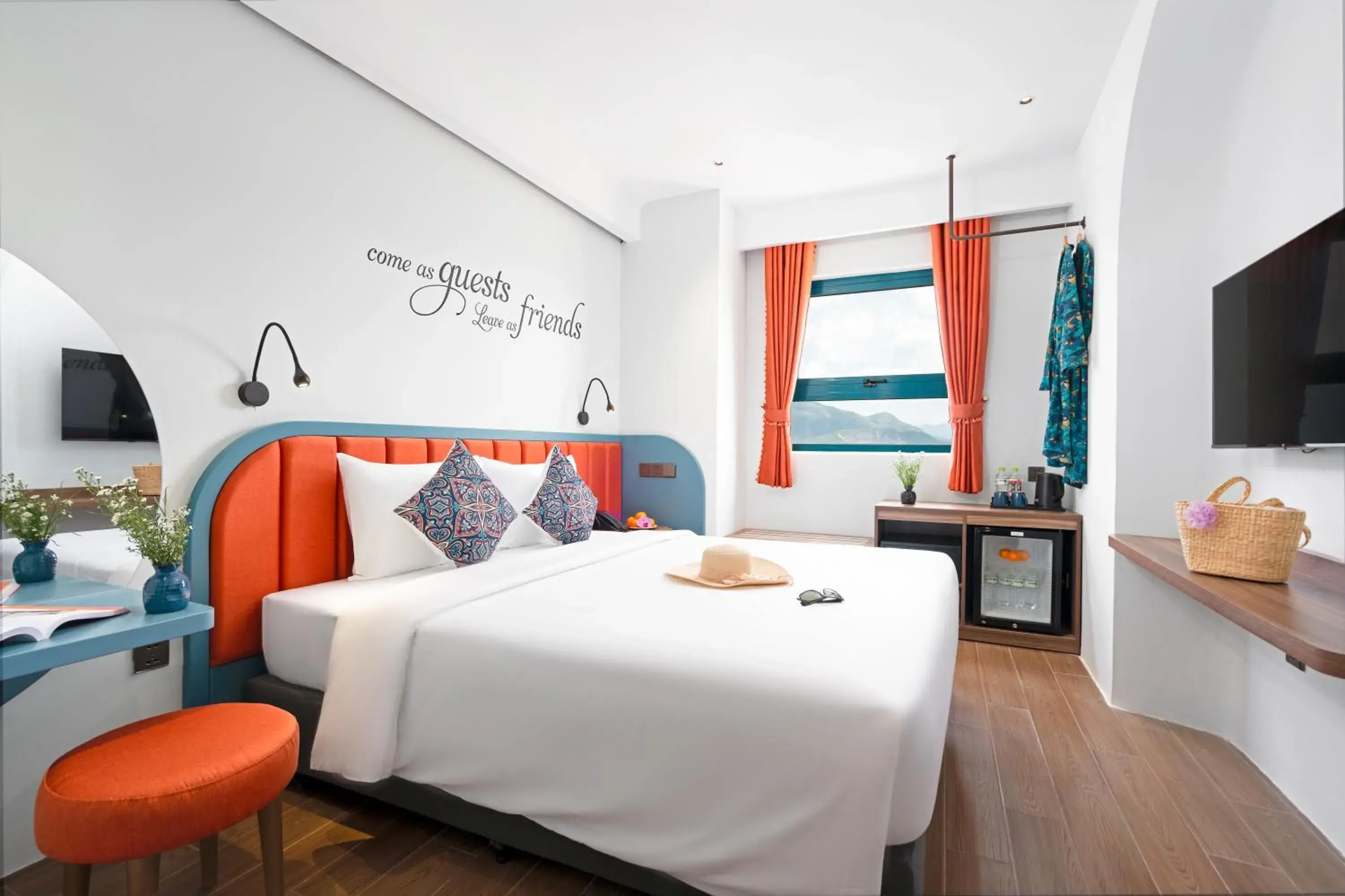 Deluxe Double or Twin Room with City View in Pavillon Boutique Hotel & Apartment Nha Trang Deluxe Double or Twin Room with City View in Pavillon Boutique Hotel & Apartment Nha Trang