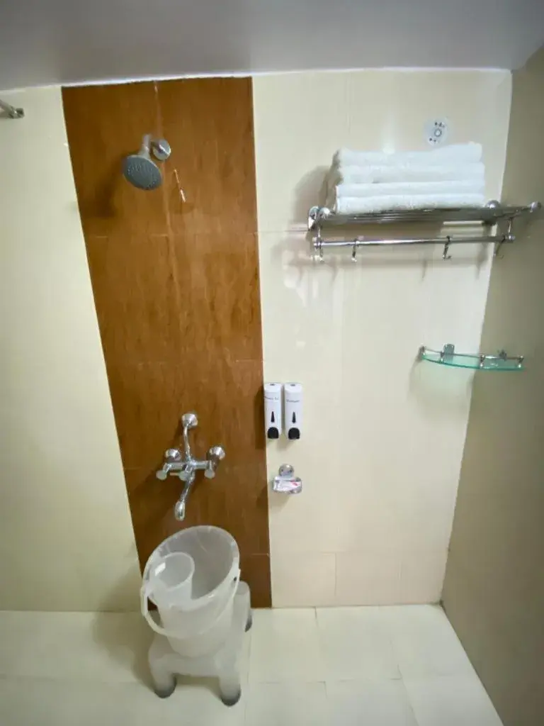 Standard Queen Room in Beyond Stay Paradise Continental Mussoorie Standard Queen Room in Beyond Stay Paradise Continental Mussoorie