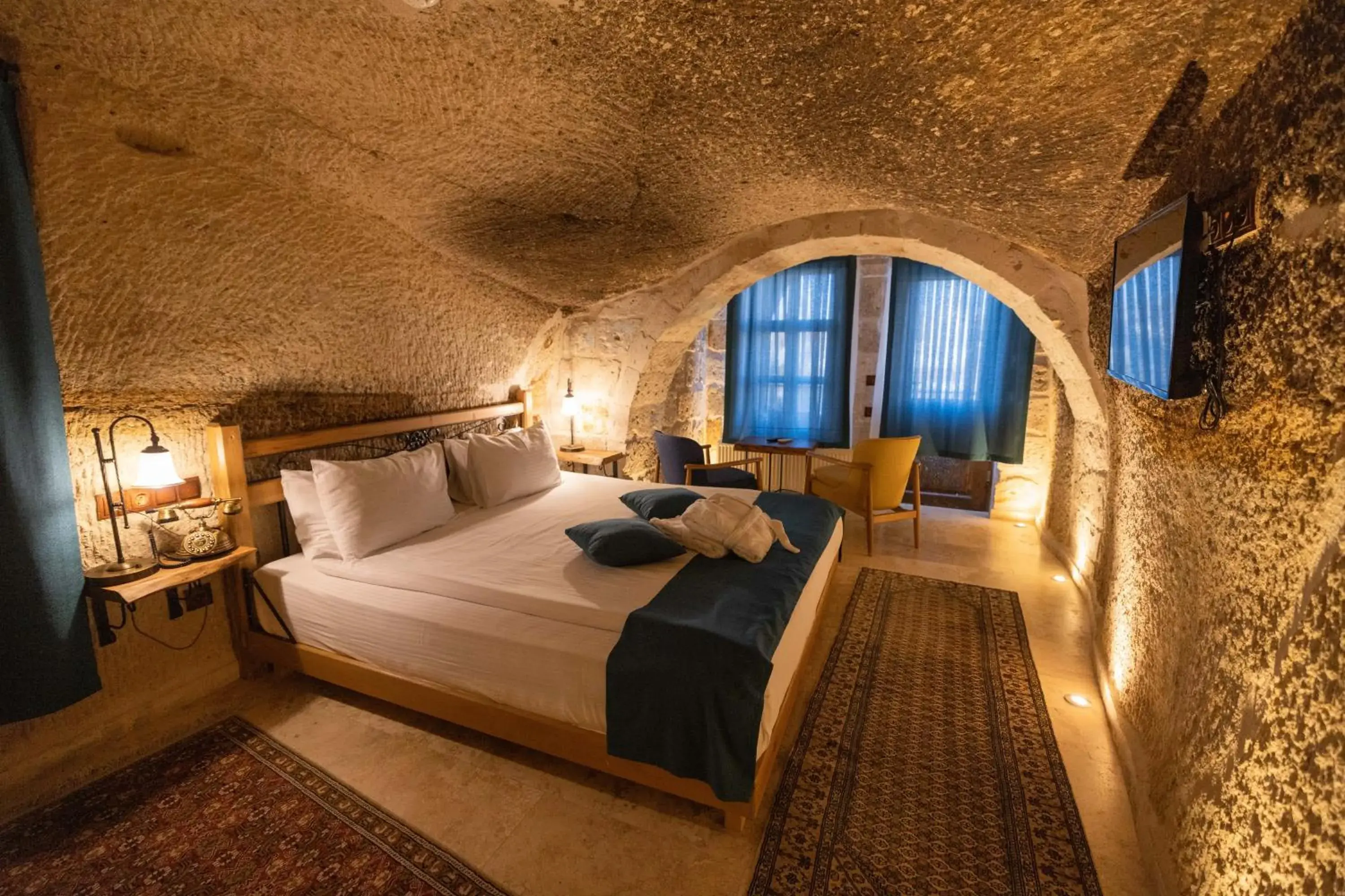 Queen Room with Balcony in Peruna Cave Queen Room with Balcony in Peruna Cave