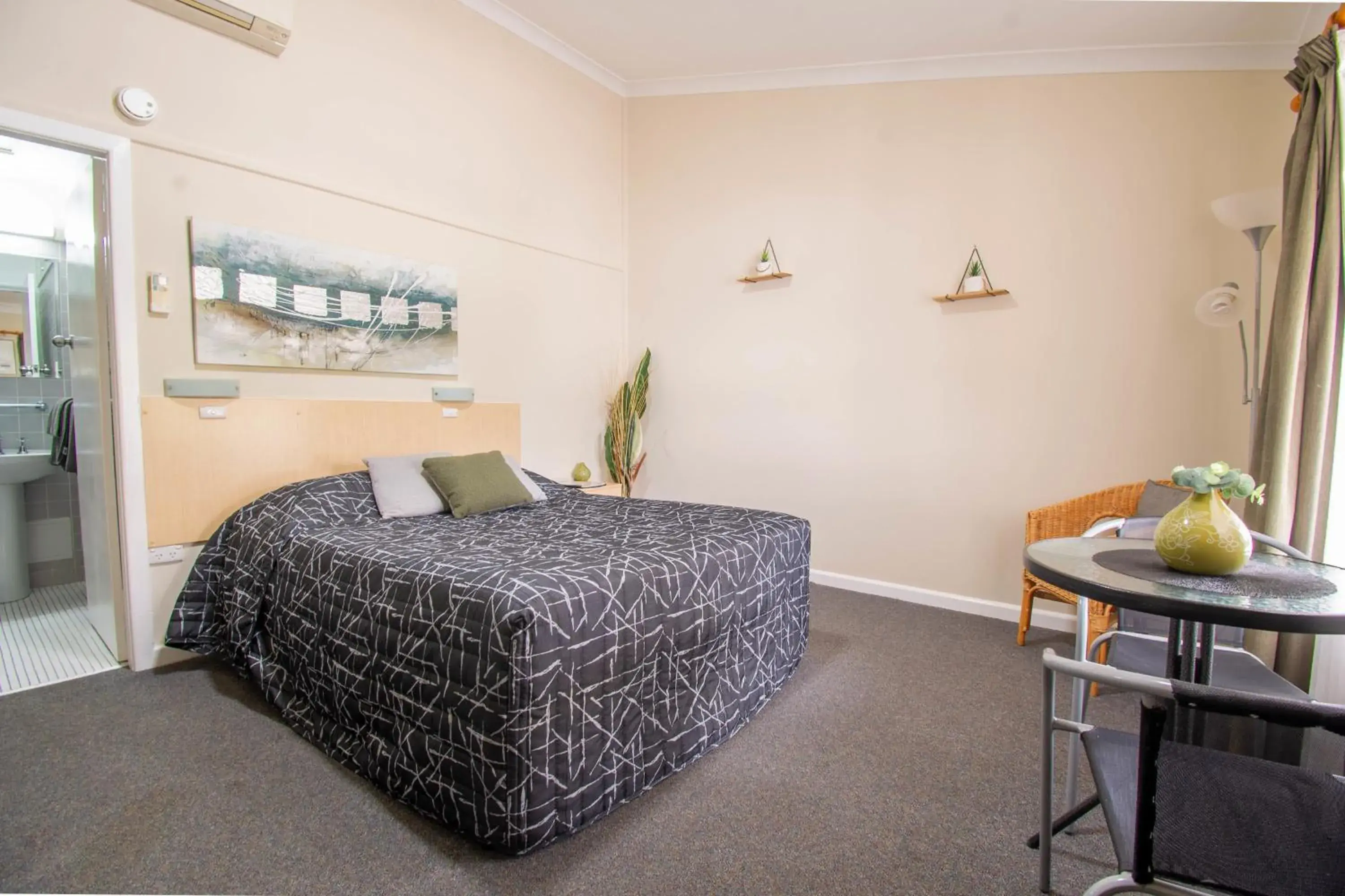 Double Room in Gundagai Motel Double Room in Gundagai Motel