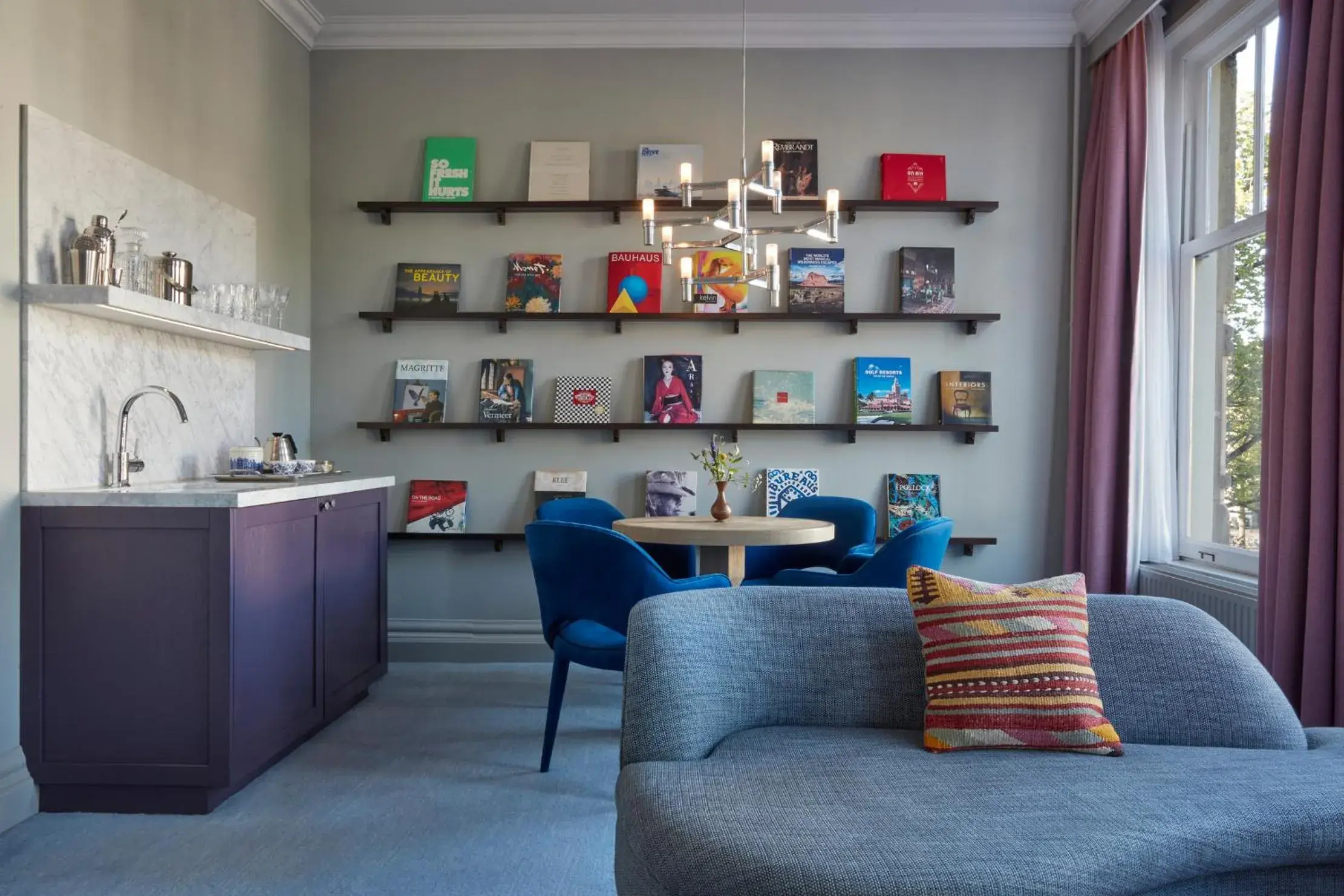 Canal Suite in Pulitzer Amsterdam Canal Suite in Pulitzer Amsterdam