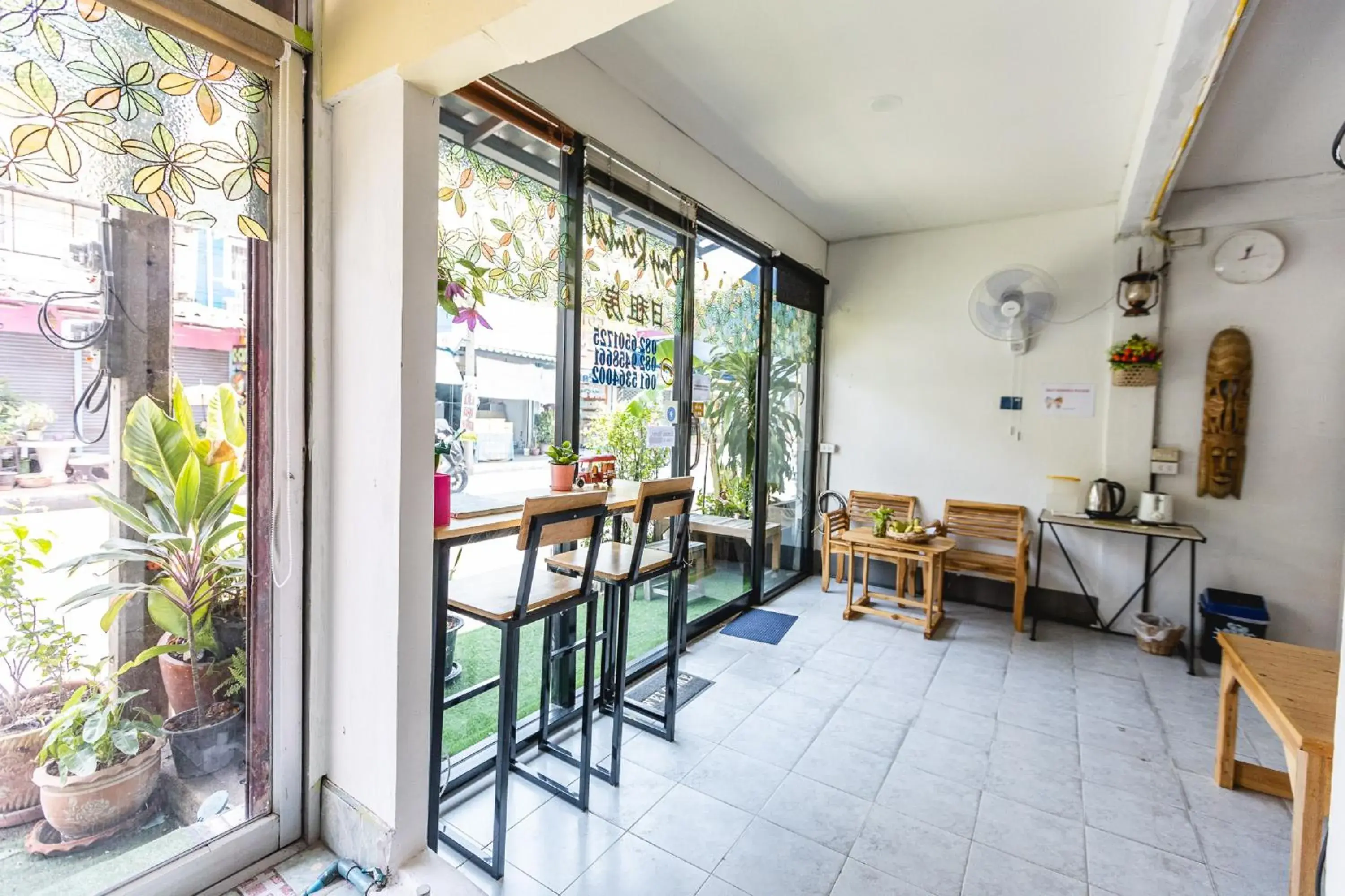 Deluxe Double Room in OYO 75440 Nara Hostel Deluxe Double Room in OYO 75440 Nara Hostel