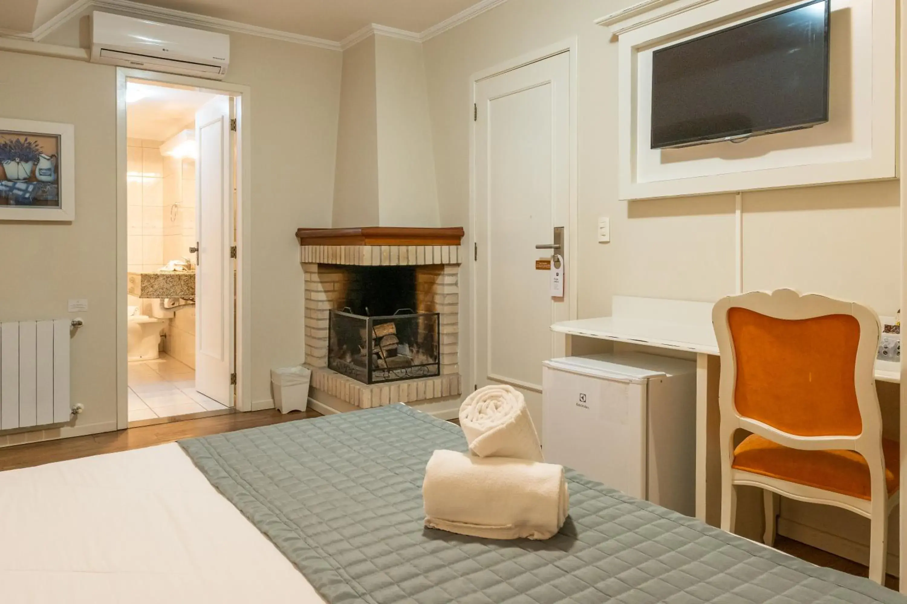 Superior Deluxe Double Room in Hotel Monte Felice Bosque Superior Deluxe Double Room in Hotel Monte Felice Bosque