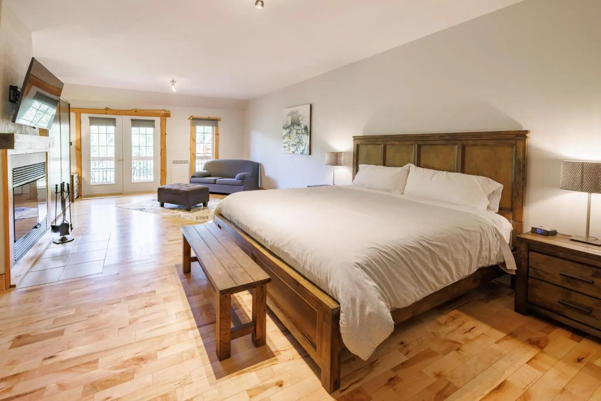 Deluxe Family Room in Auberge Du Vieux Moulin Deluxe Family Room in Auberge Du Vieux Moulin