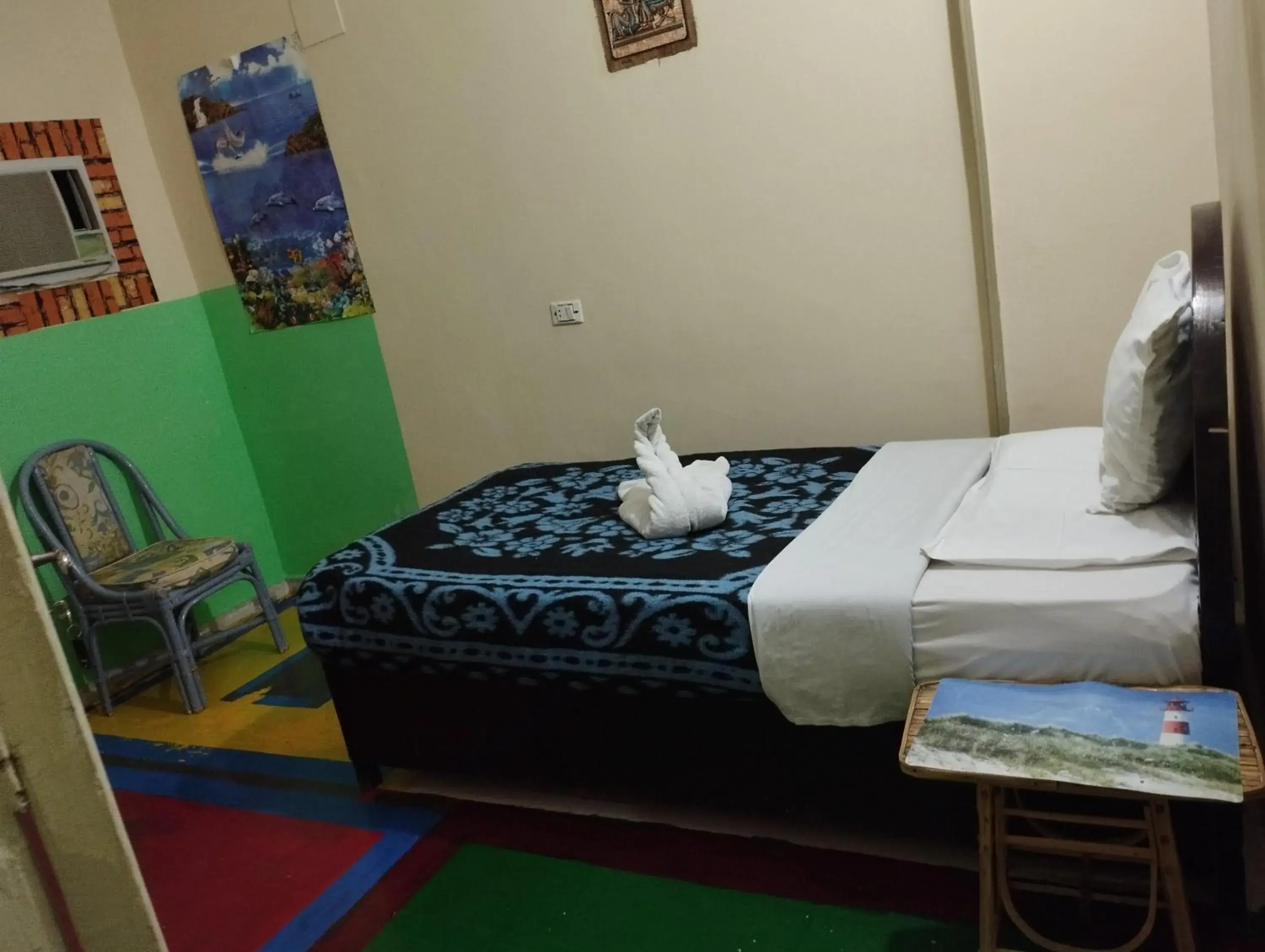 Single Room with Bathroom - single occupancy in Bob Marley Peace hotel luxor Single Room with Bathroom - single occupancy in Bob Marley Peace hotel luxor