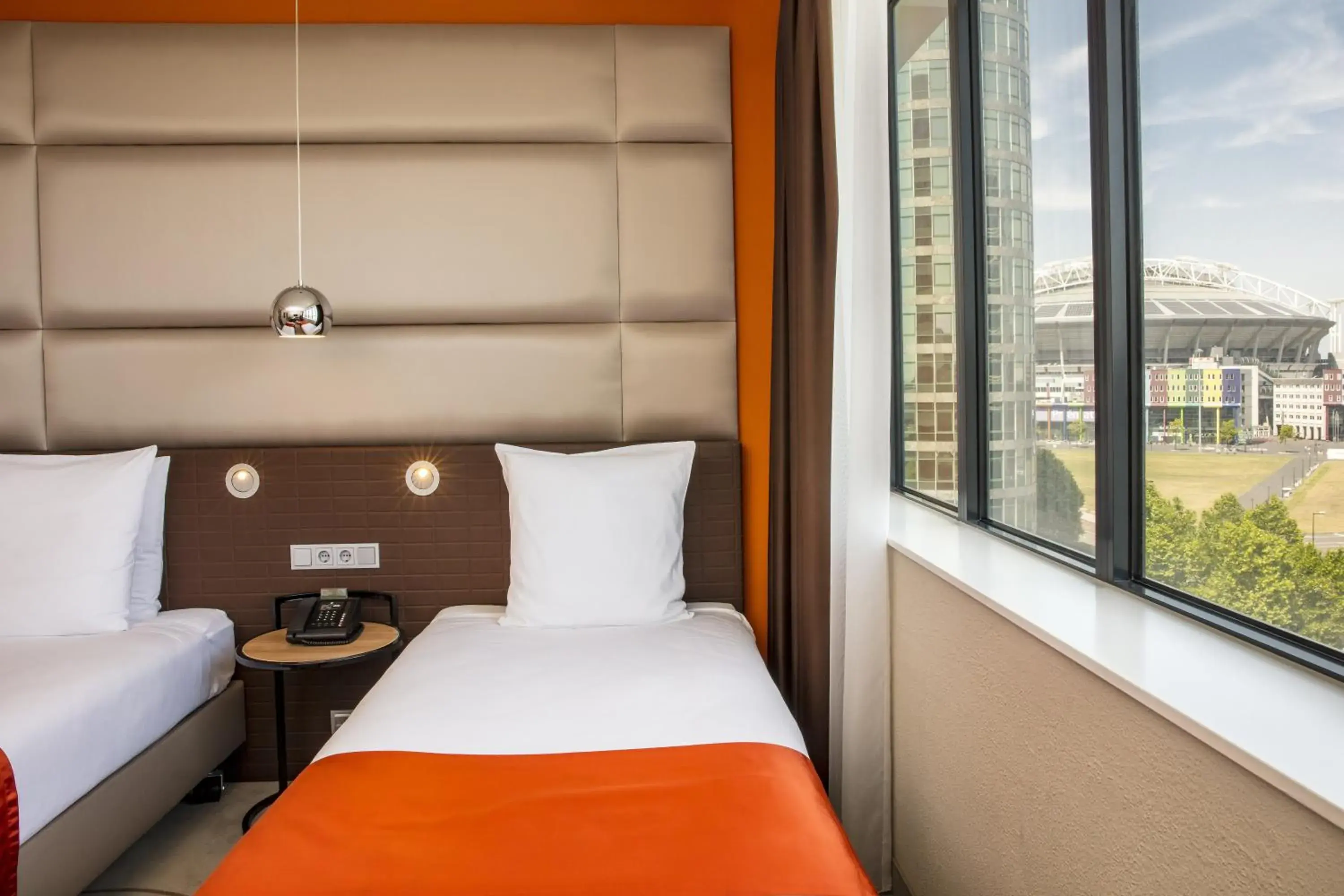 Standard Room with Two Single Beds in Holiday Inn Amsterdam - Arena Towers by IHG Standard Room with Two Single Beds in Holiday Inn Amsterdam - Arena Towers by IHG
