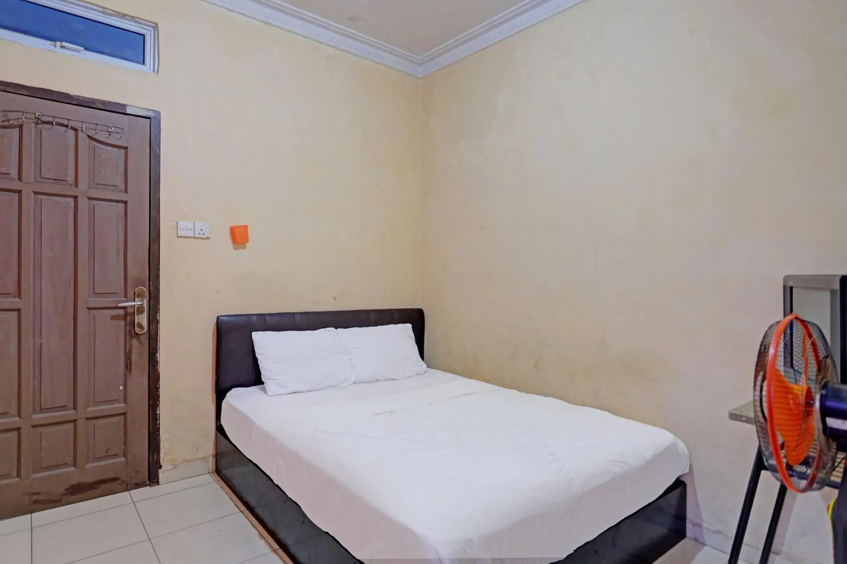 Double Room in Hotel O Pelita StayNearAnugrah Sinar Lautan Double Room in Hotel O Pelita StayNearAnugrah Sinar Lautan