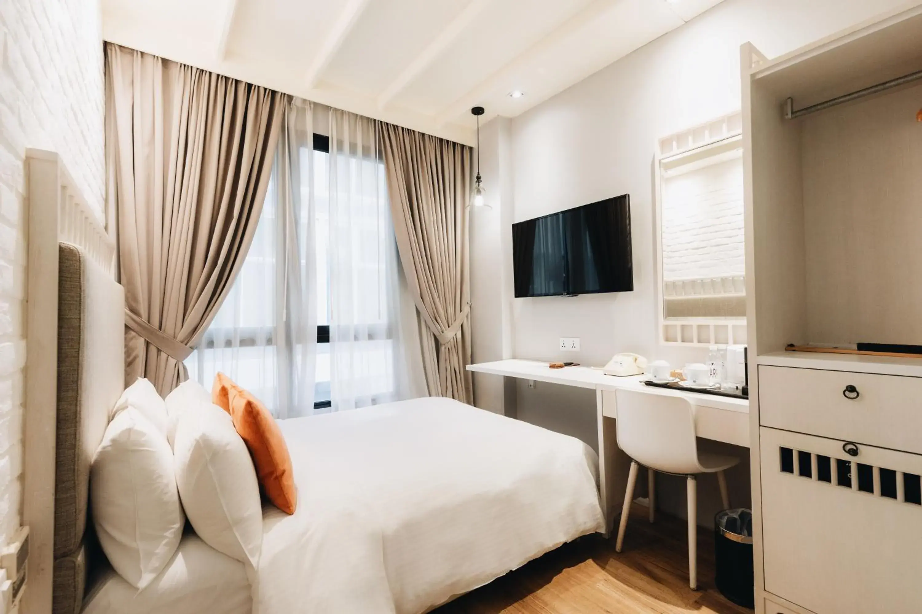 Quaint Queen in Hotel NuVe Heritage Quaint Queen in Hotel NuVe Heritage