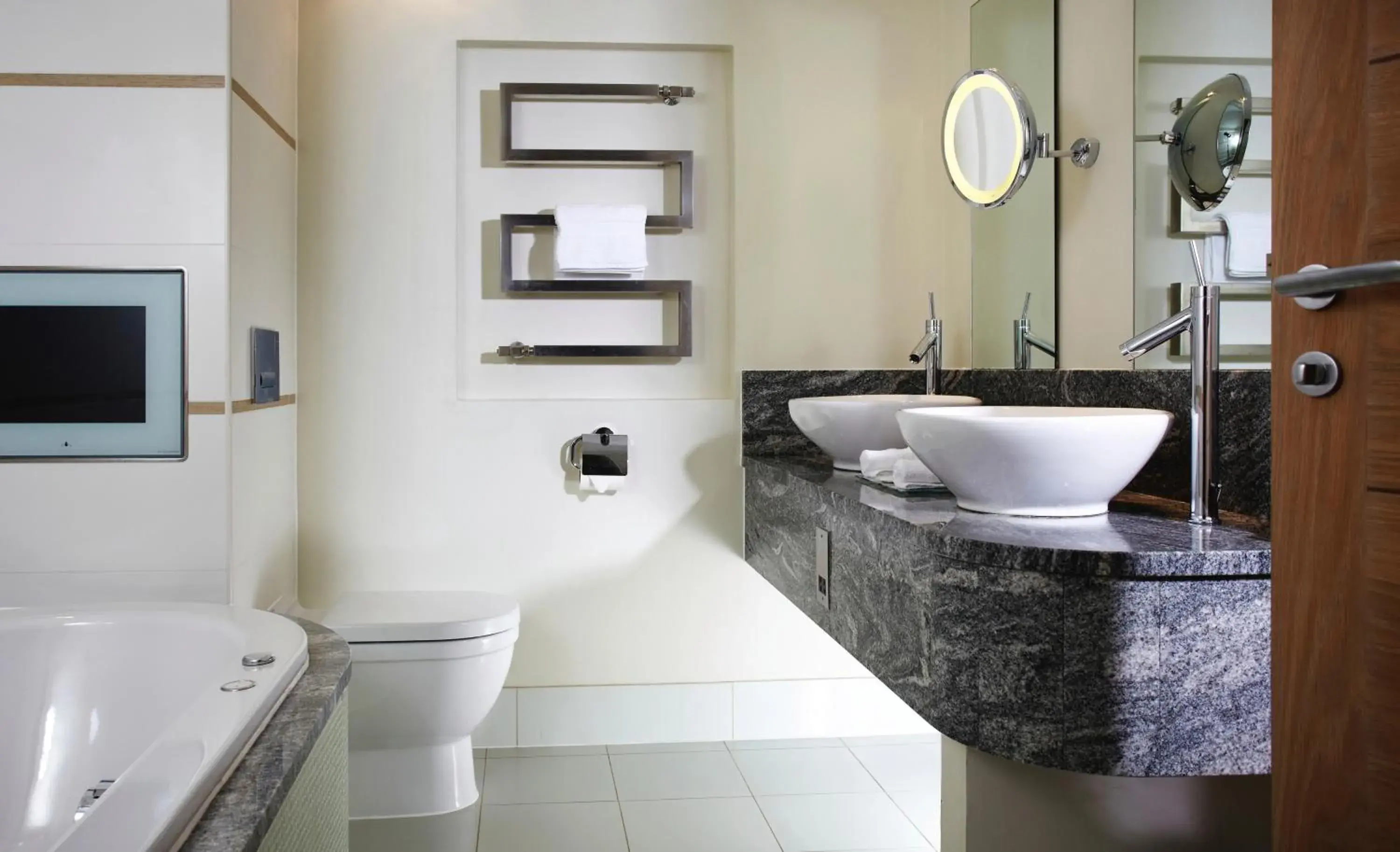 Comfy in Lainston House Comfy in Lainston House