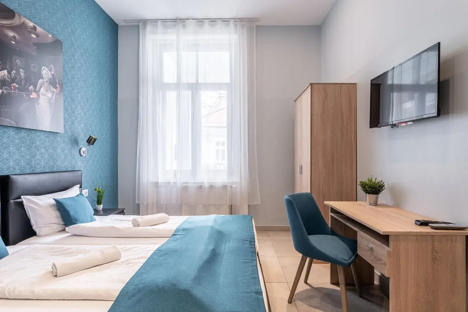 Double Room in Full Moon Budapest Double Room in Full Moon Budapest