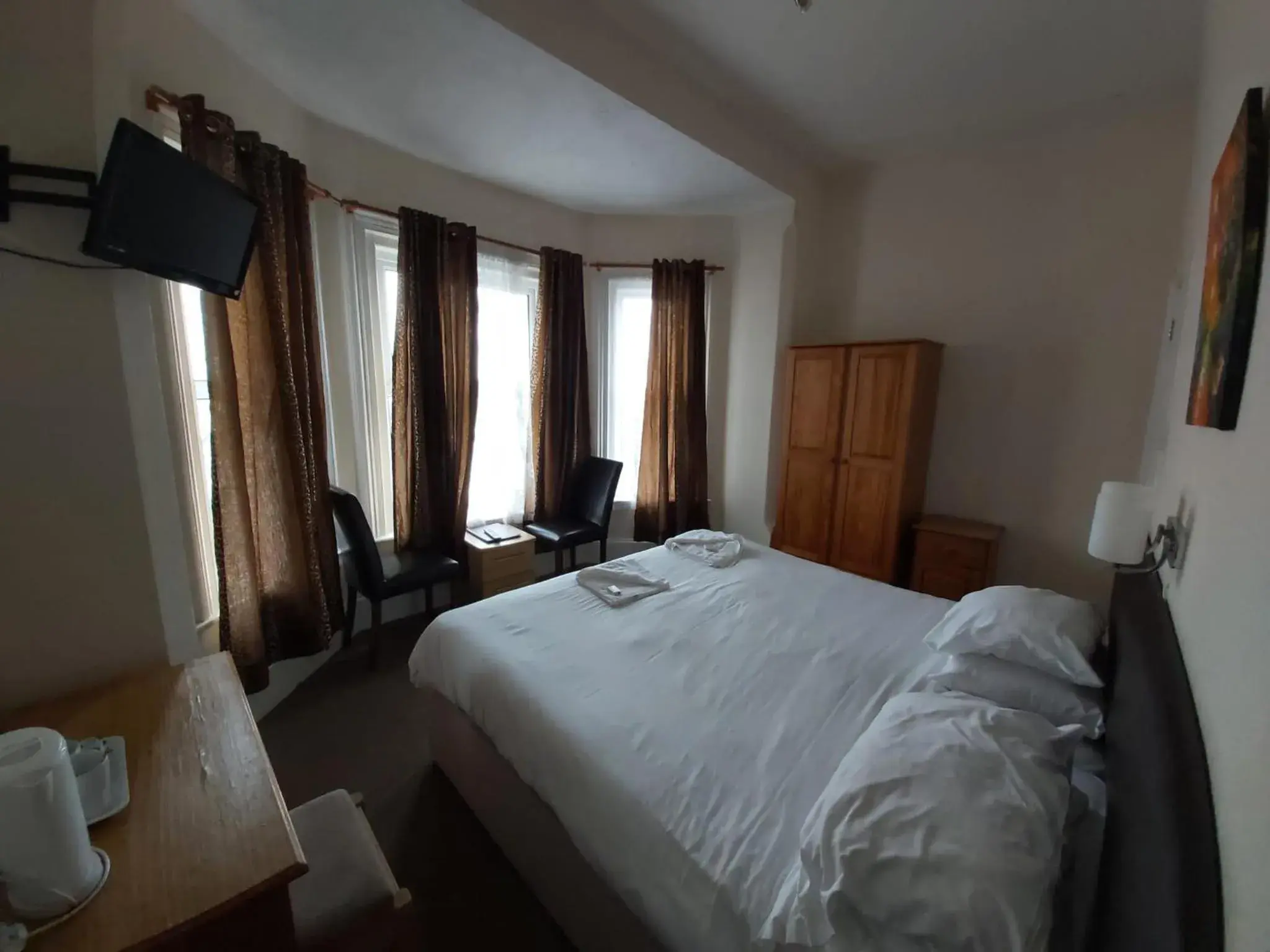 Compact Double Room in Channel View Hotel Compact Double Room in Channel View Hotel
