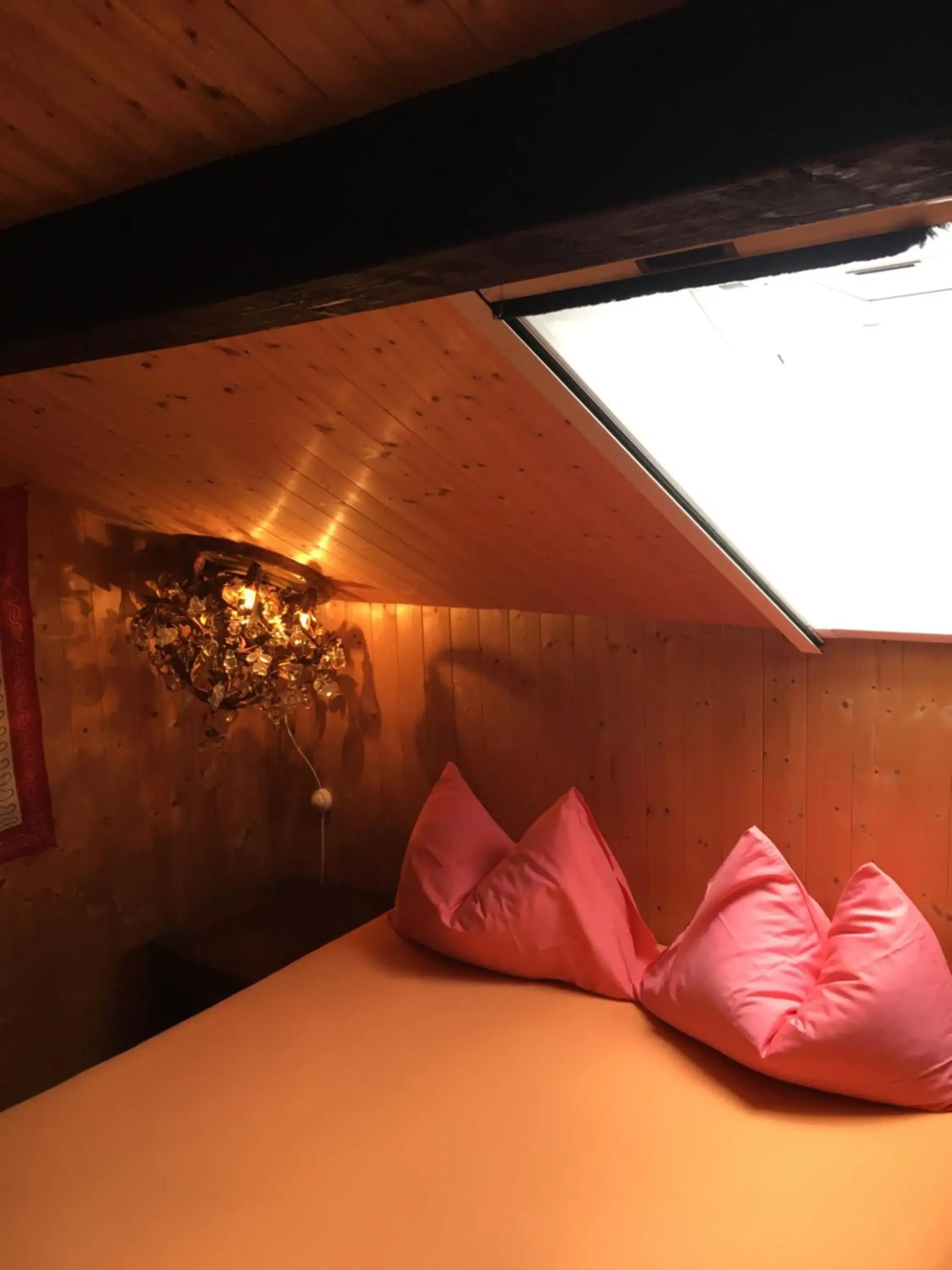 Economy Double Room with Shared Bathroom - single occupancy in BnB122 bed&breakfast Economy Double Room with Shared Bathroom - single occupancy in BnB122 bed&breakfast