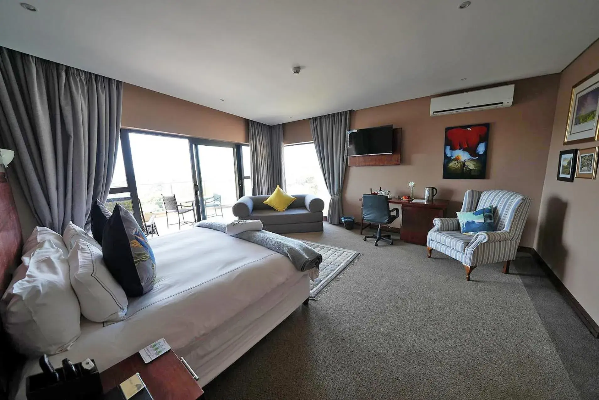 Family Room with Balcony - single occupancy in Over The Moon Guesthouse Family Room with Balcony - single occupancy in Over The Moon Guesthouse