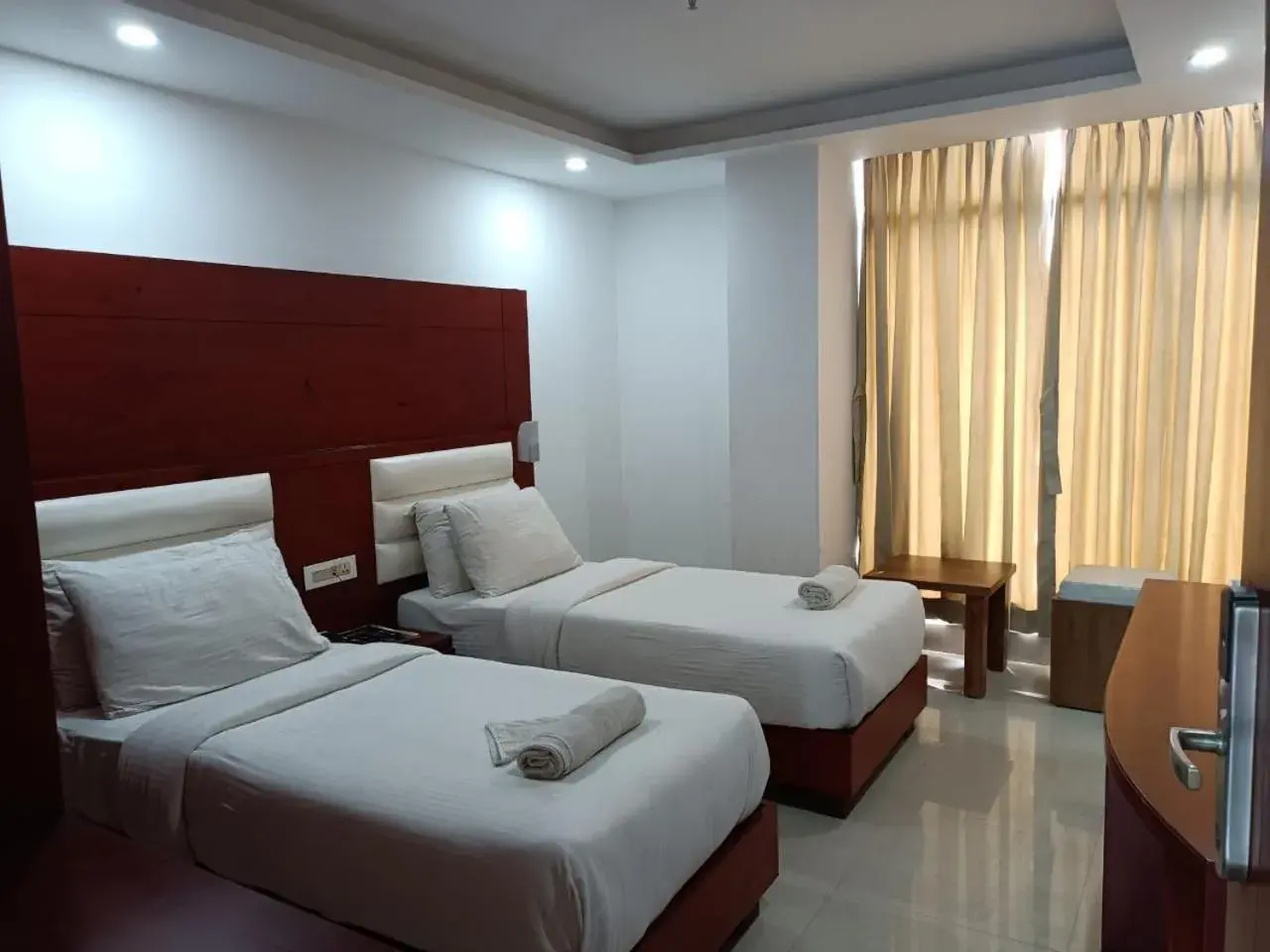 Twin Room in Hotel Autumn Crocus Twin Room in Hotel Autumn Crocus