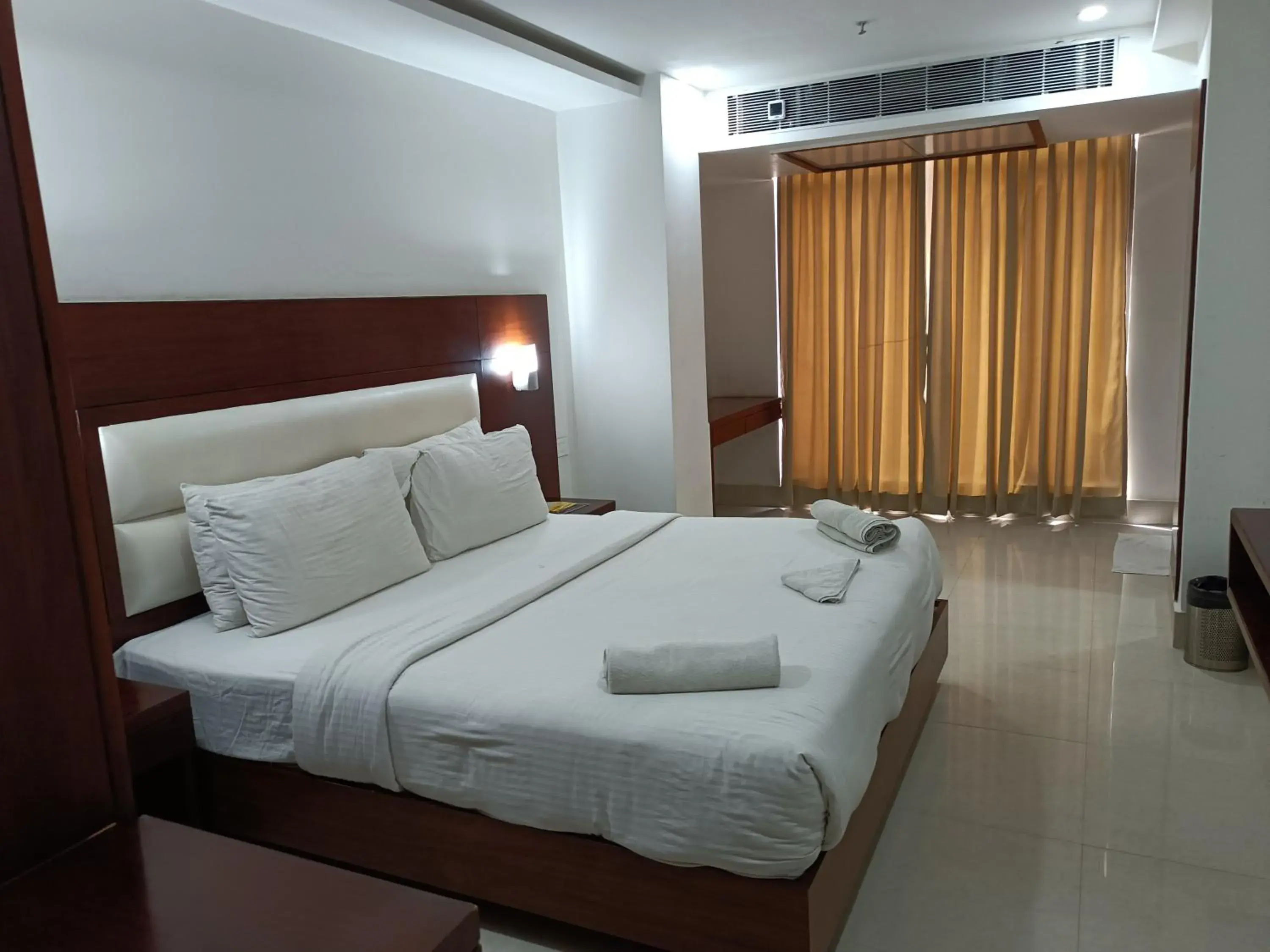 Superior Double Room in Hotel Autumn Crocus Superior Double Room in Hotel Autumn Crocus