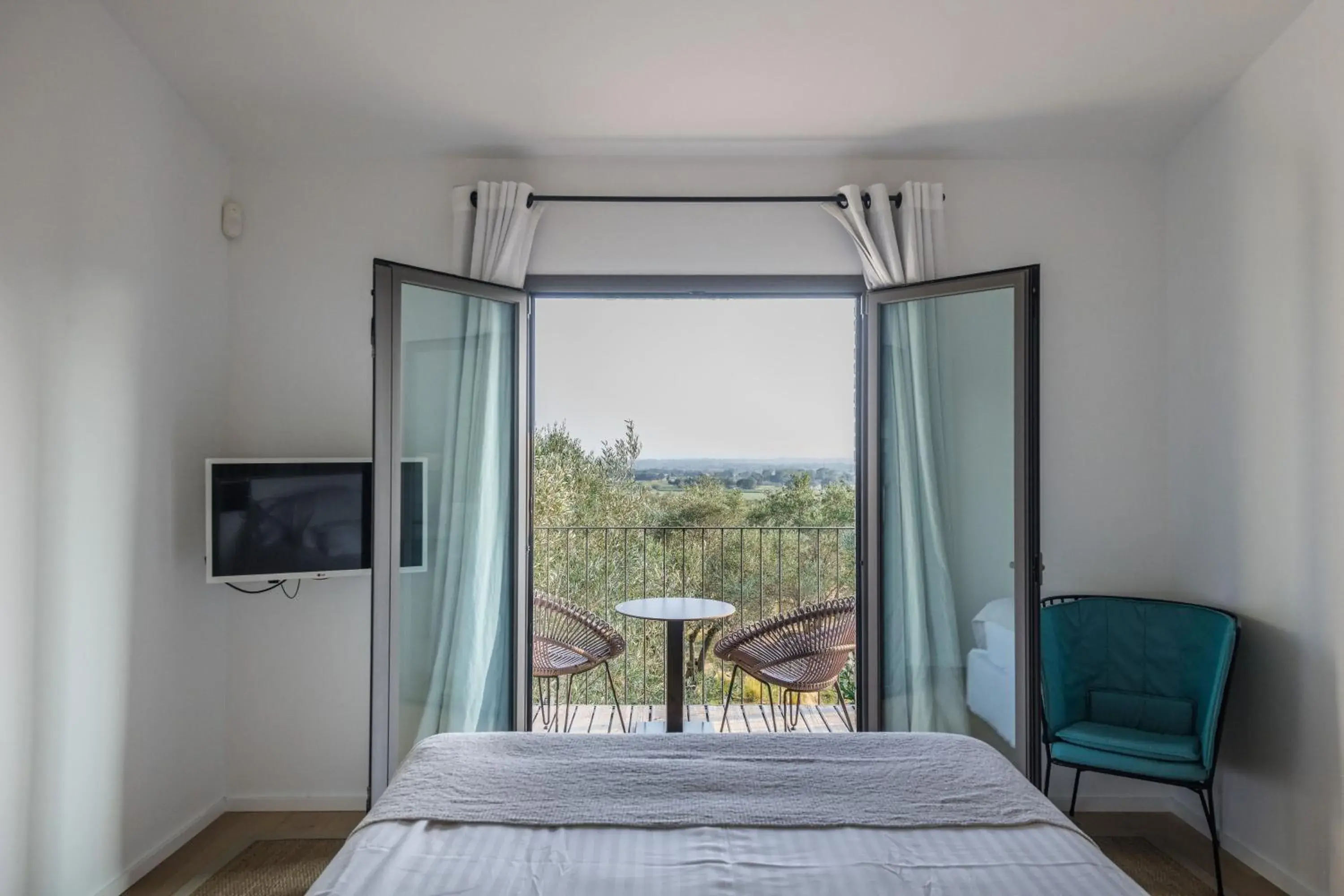 Deluxe Double Room with Balcony in Hotel Mas Lazuli by Fimedhotels Deluxe Double Room with Balcony in Hotel Mas Lazuli by Fimedhotels