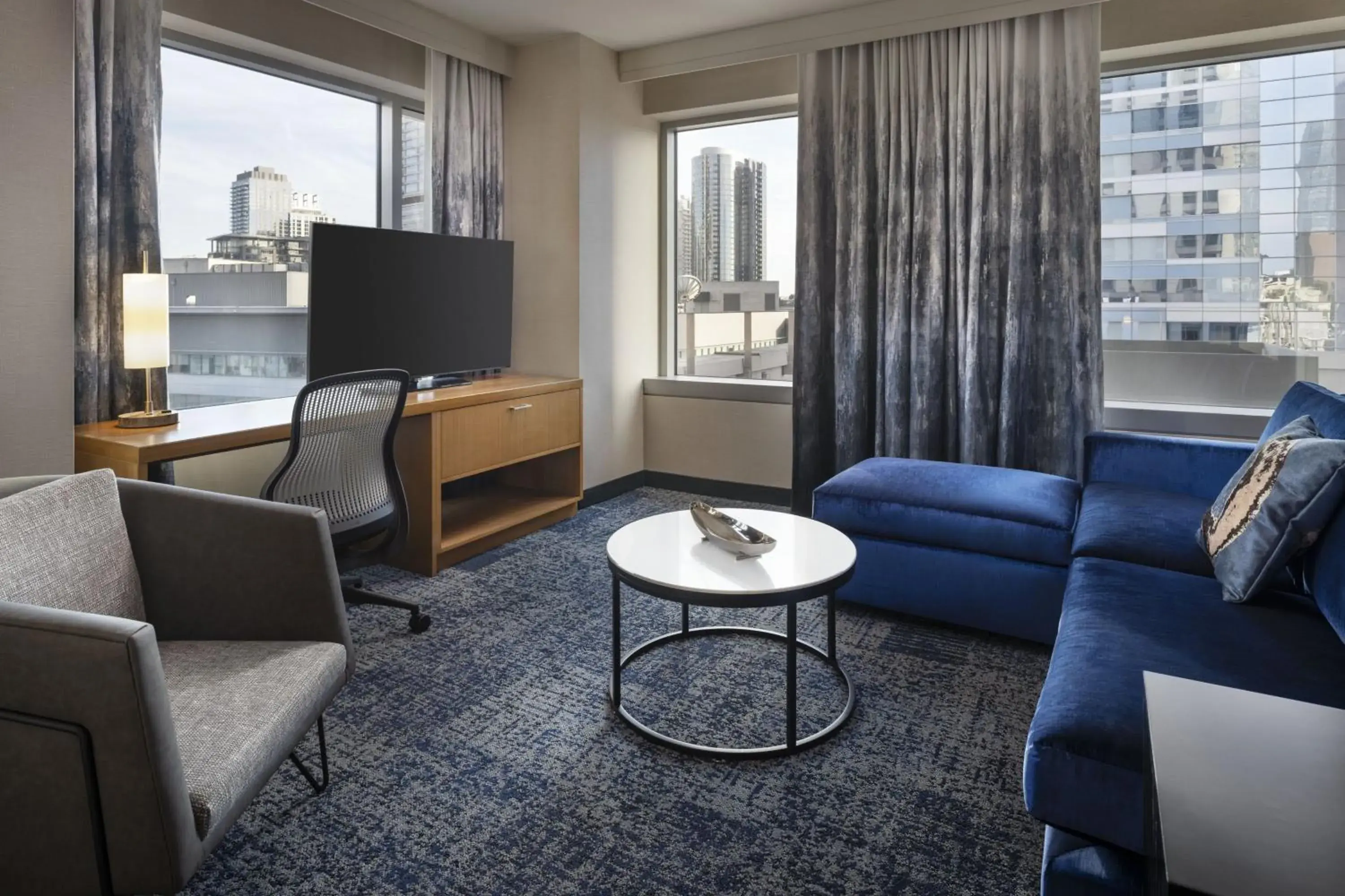 One-Bedroom Suite in Courtyard by Marriott Los Angeles L.A. LIVE One-Bedroom Suite in Courtyard by Marriott Los Angeles L.A. LIVE