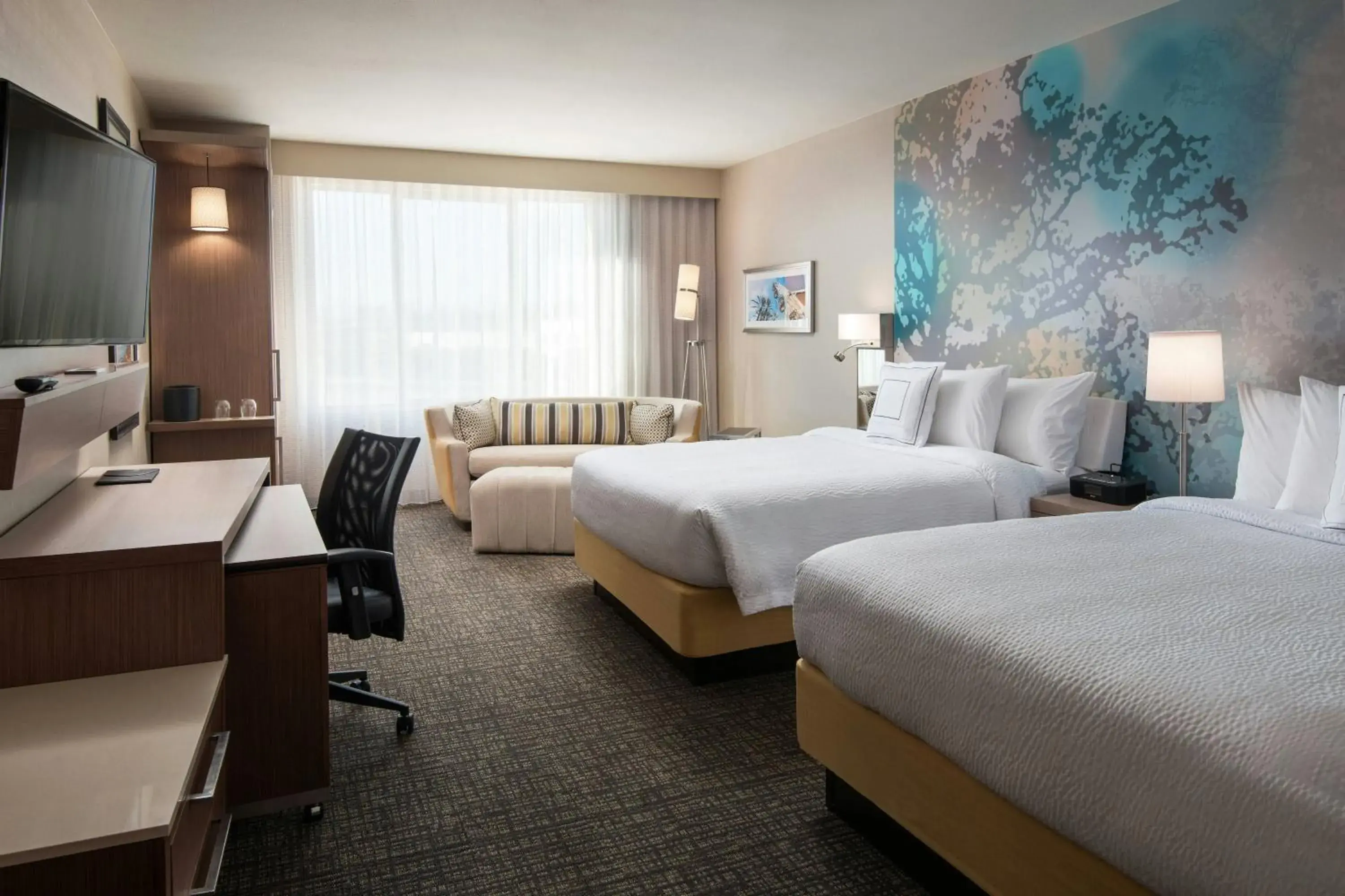 Deluxe Queen Room with Two Queen Beds - Pool View in Courtyard by Marriott Irvine Spectrum Deluxe Queen Room with Two Queen Beds - Pool View in Courtyard by Marriott Irvine Spectrum